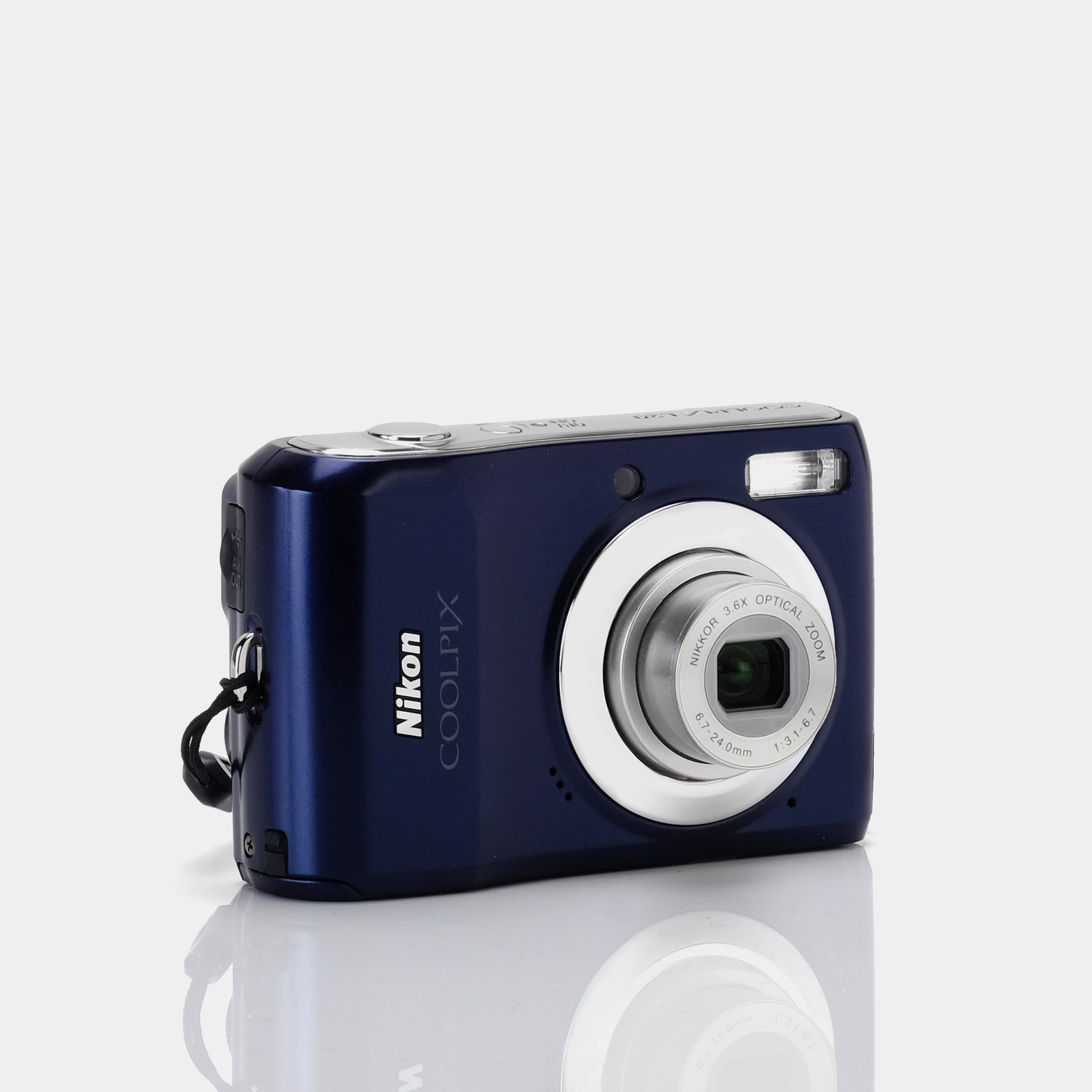 Nikon Coolpix L20 Blue Point and Shoot Digital Camera