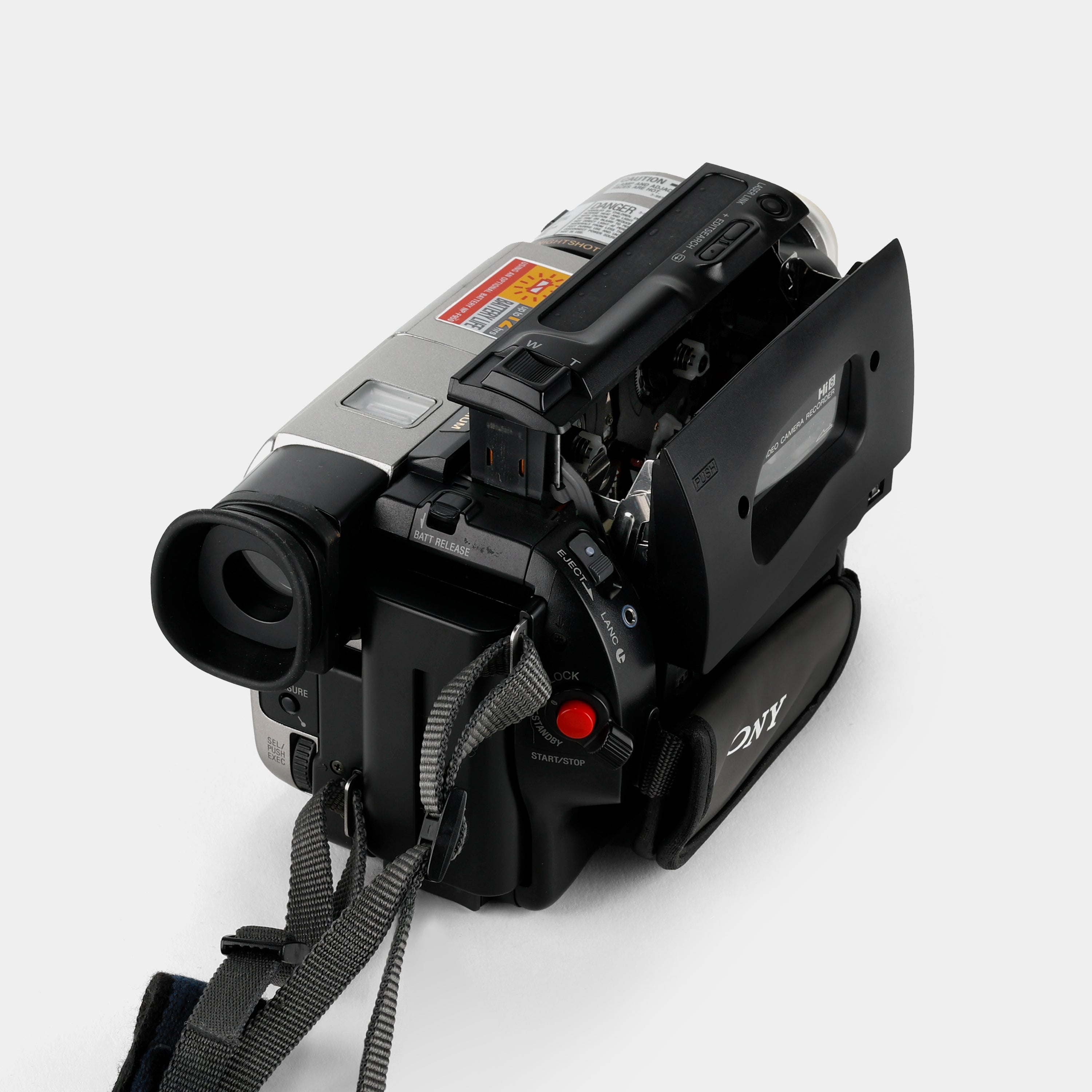 Sony Handycam CCD-TR940 HI-8 Digital Video Camcorder