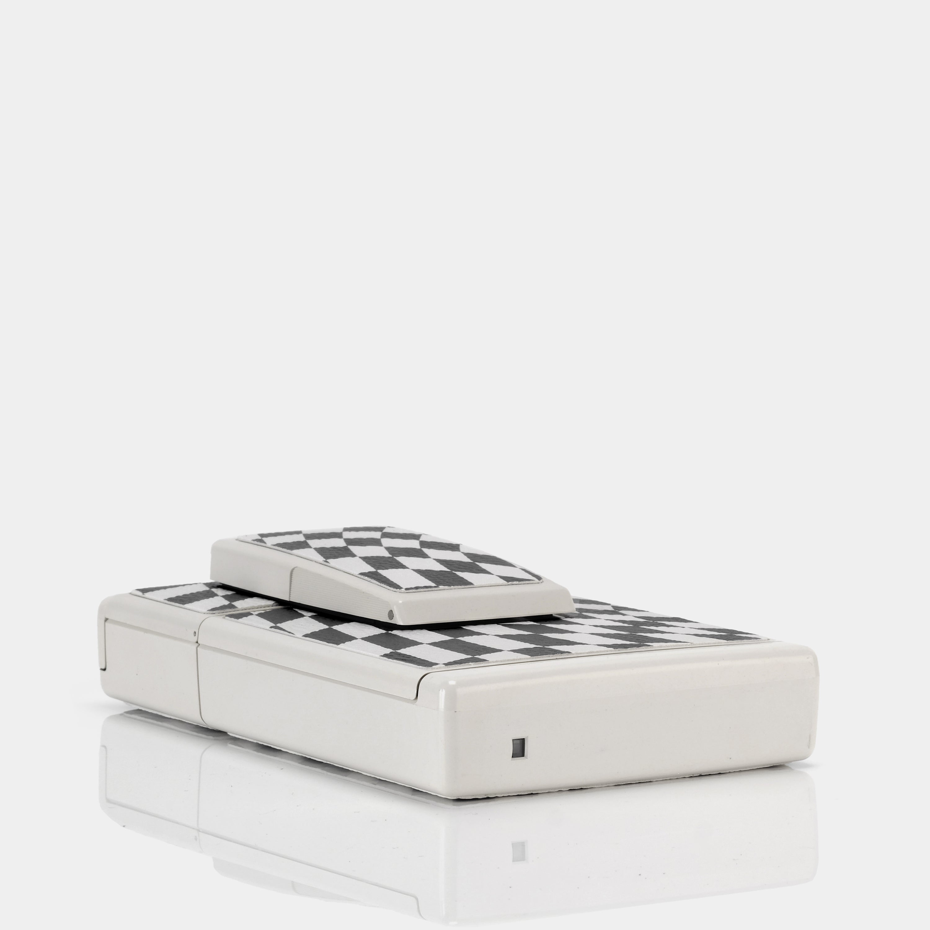 Polaroid SX-70 Model 2 White with Black and Ivory Wave Check Folding Instant Film Camera