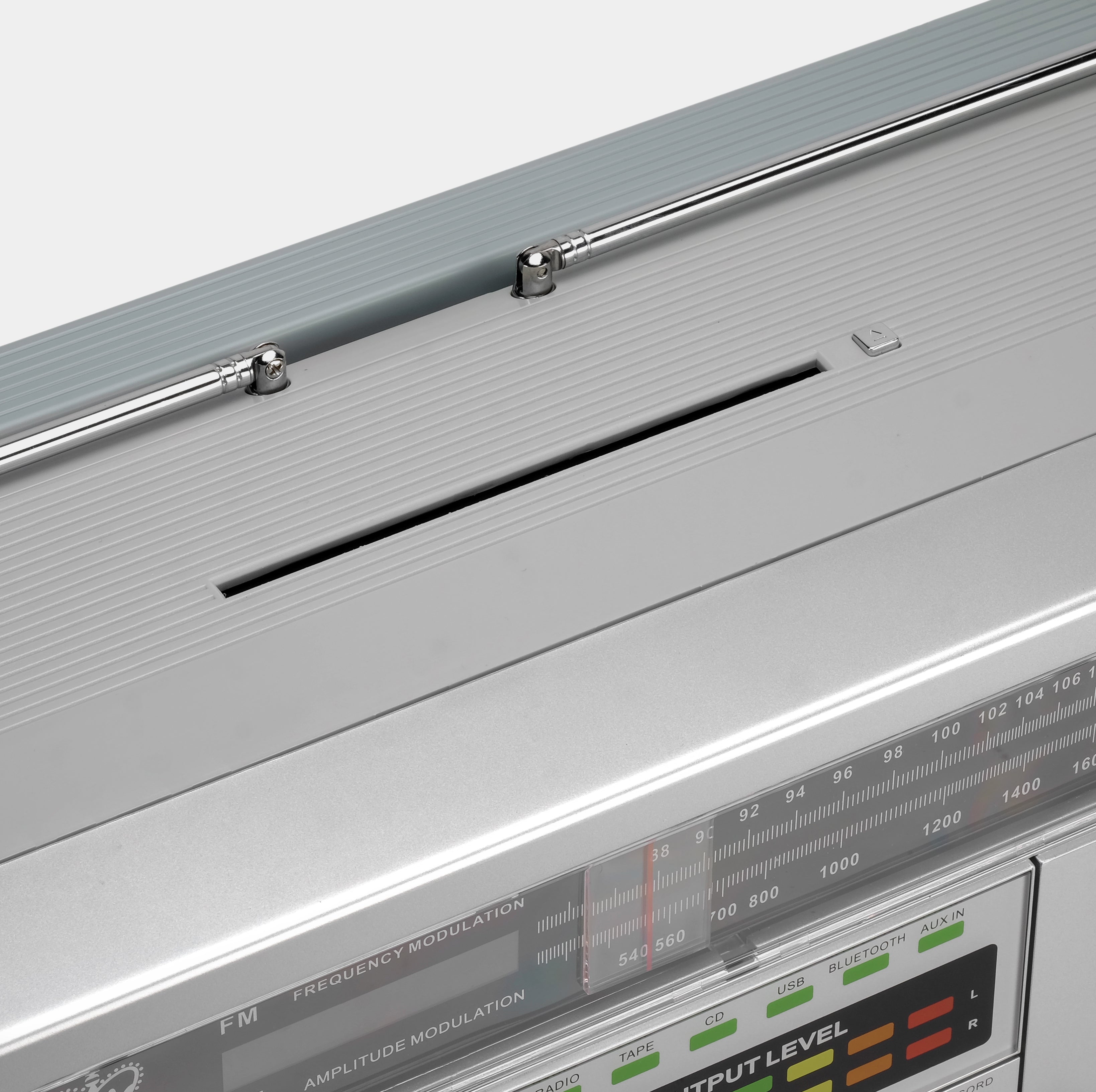 GPO Brooklyn Bluetooth Boombox Stereo Silver Cassette and CD Player (Damaged Box)