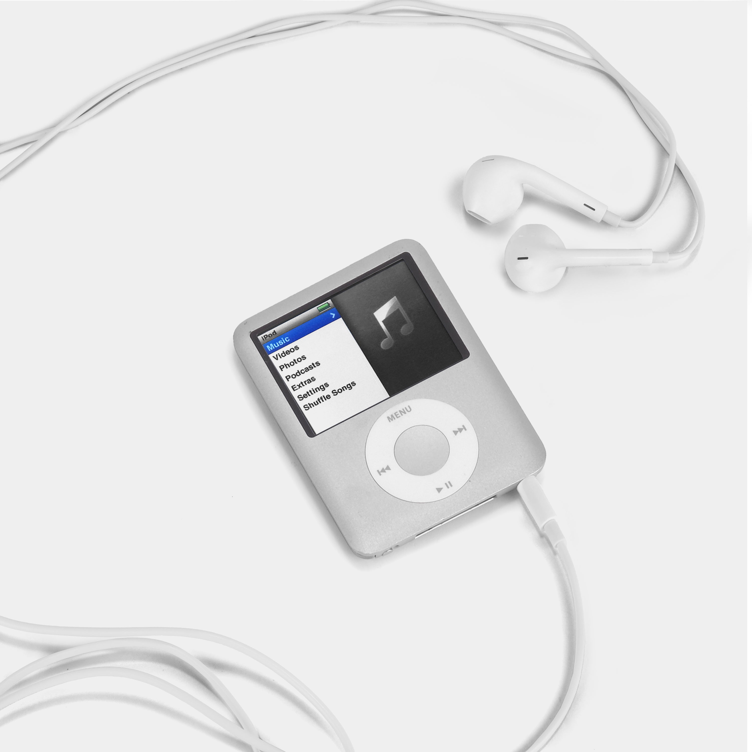 Apple iPod Nano (3rd Generation) 4GB Silver MP3 Player