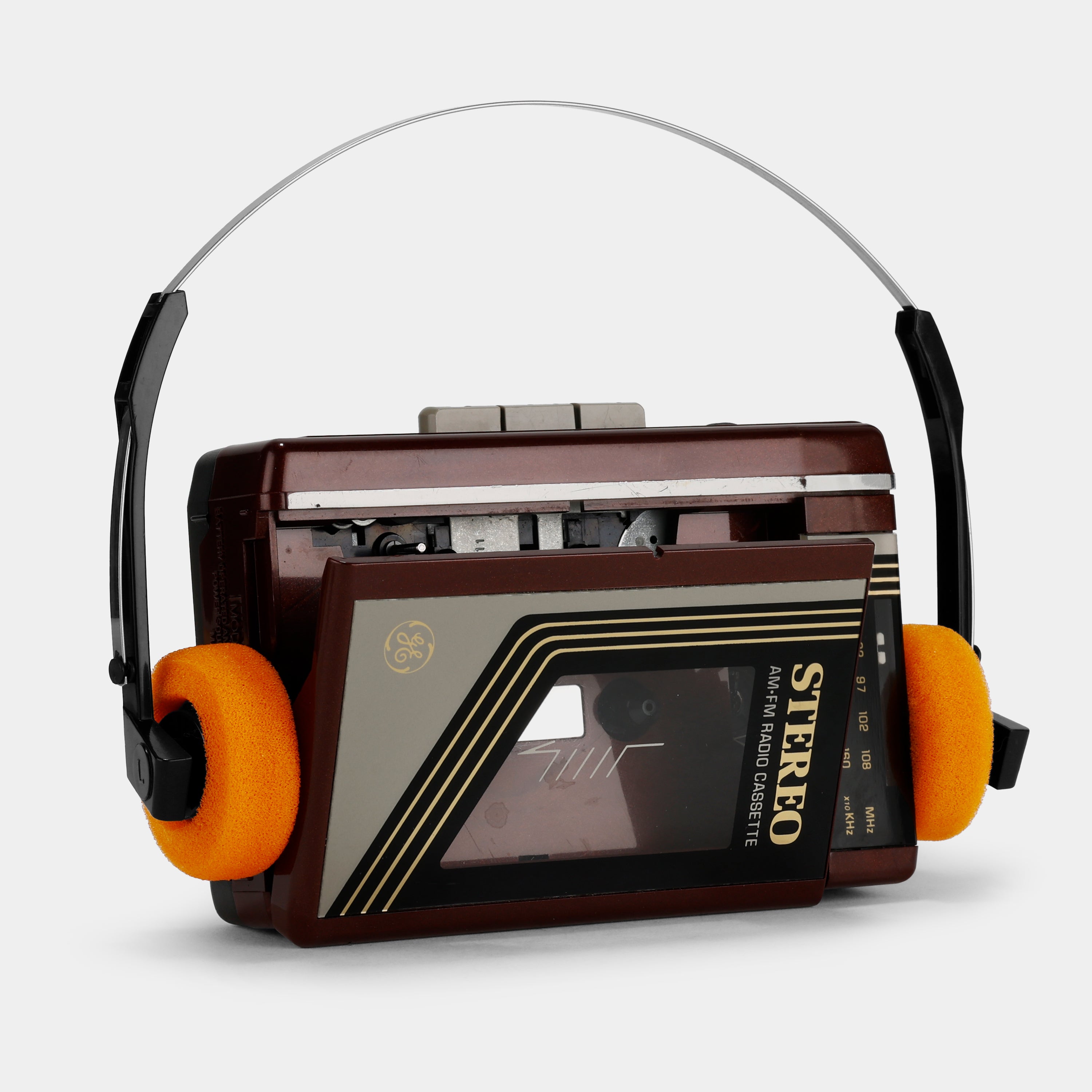 General Electric 3-5471B AM/FM Portable Cassette Player