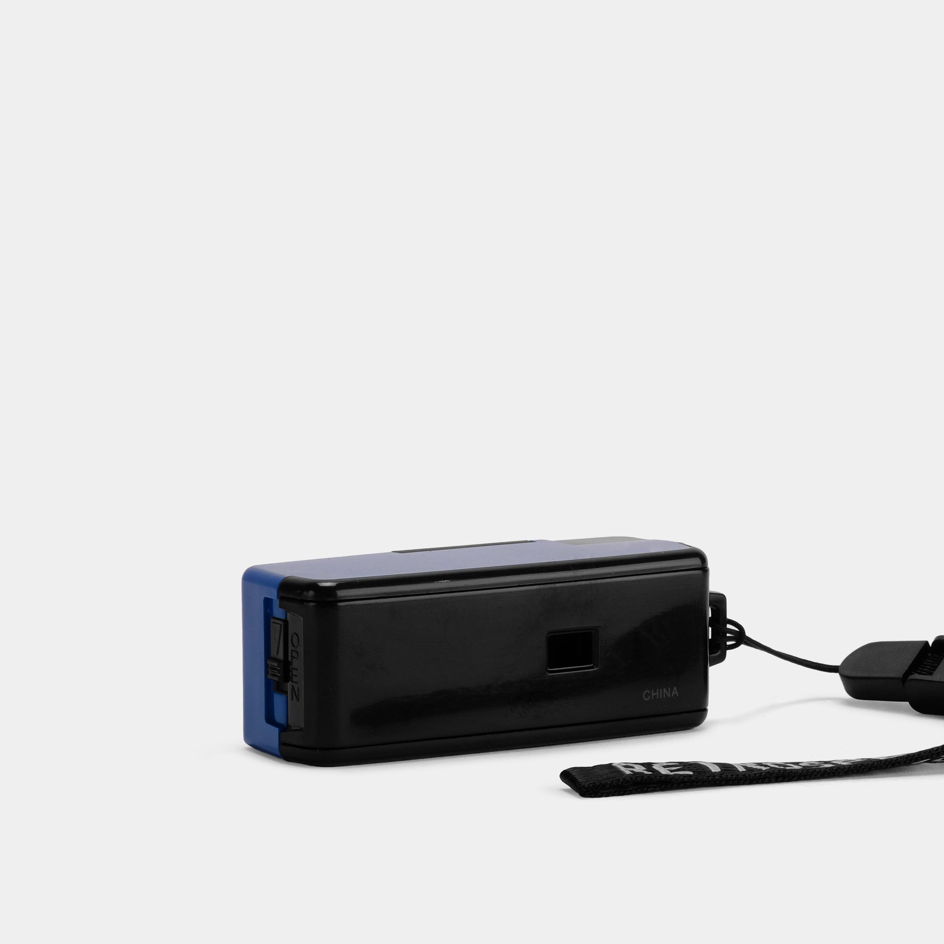 Le World 110 Format Film Camera