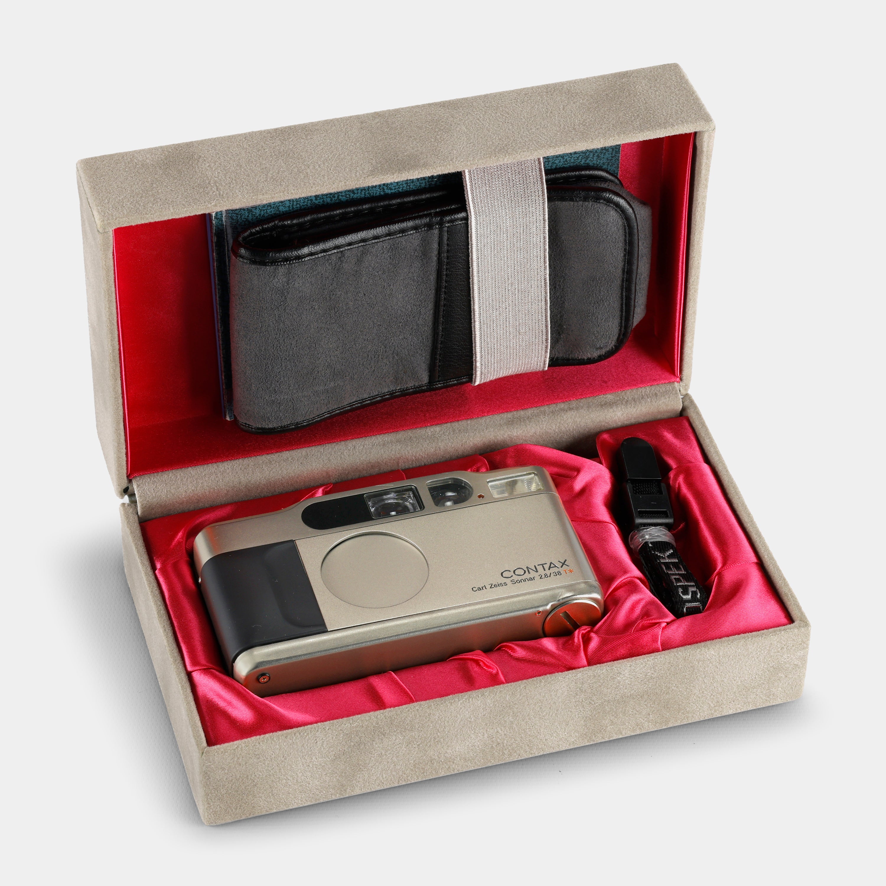 Contax T2 35mm Point and Shoot Film Camera with Case