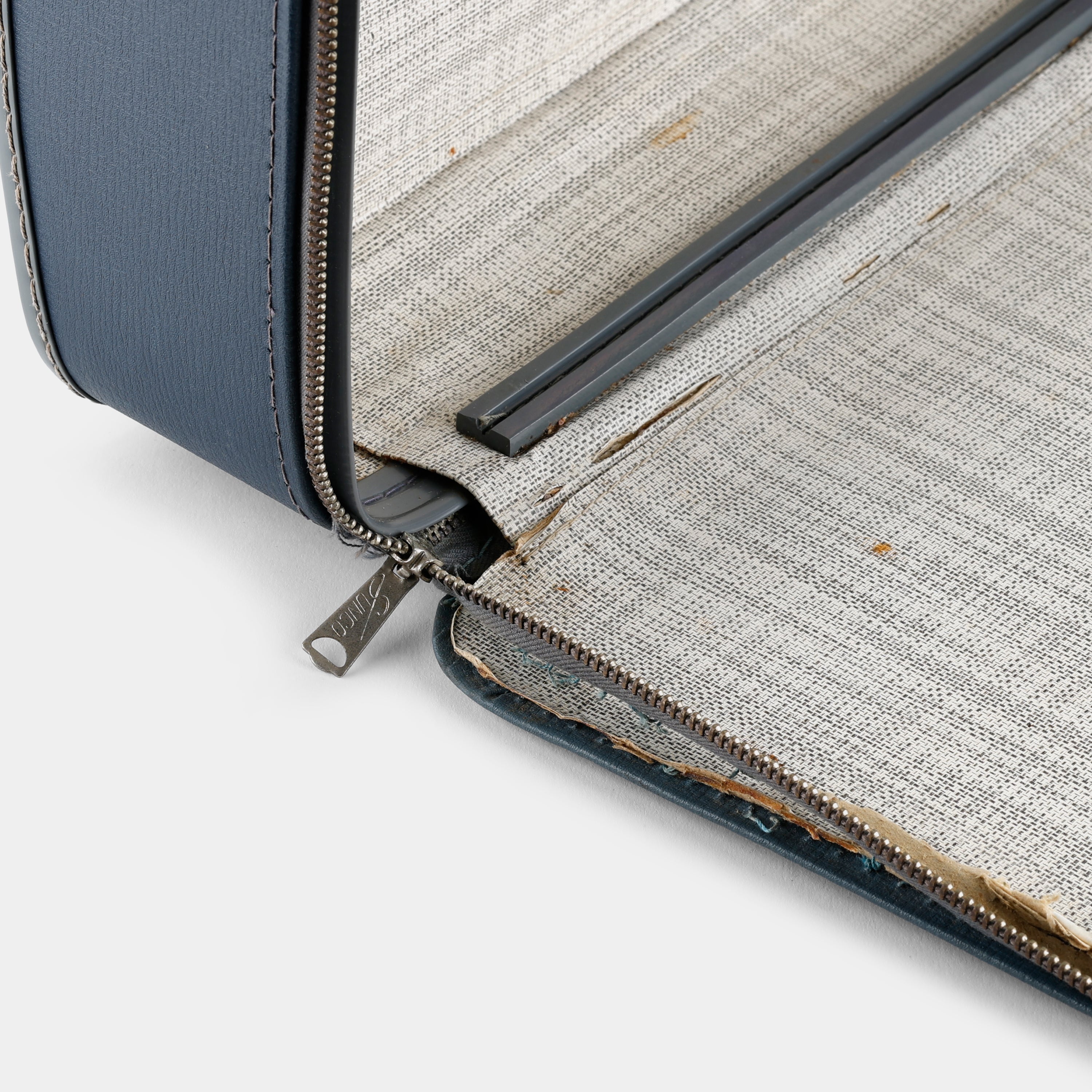 Webster XL-500 Blue Manual Typewriter and Leather Case