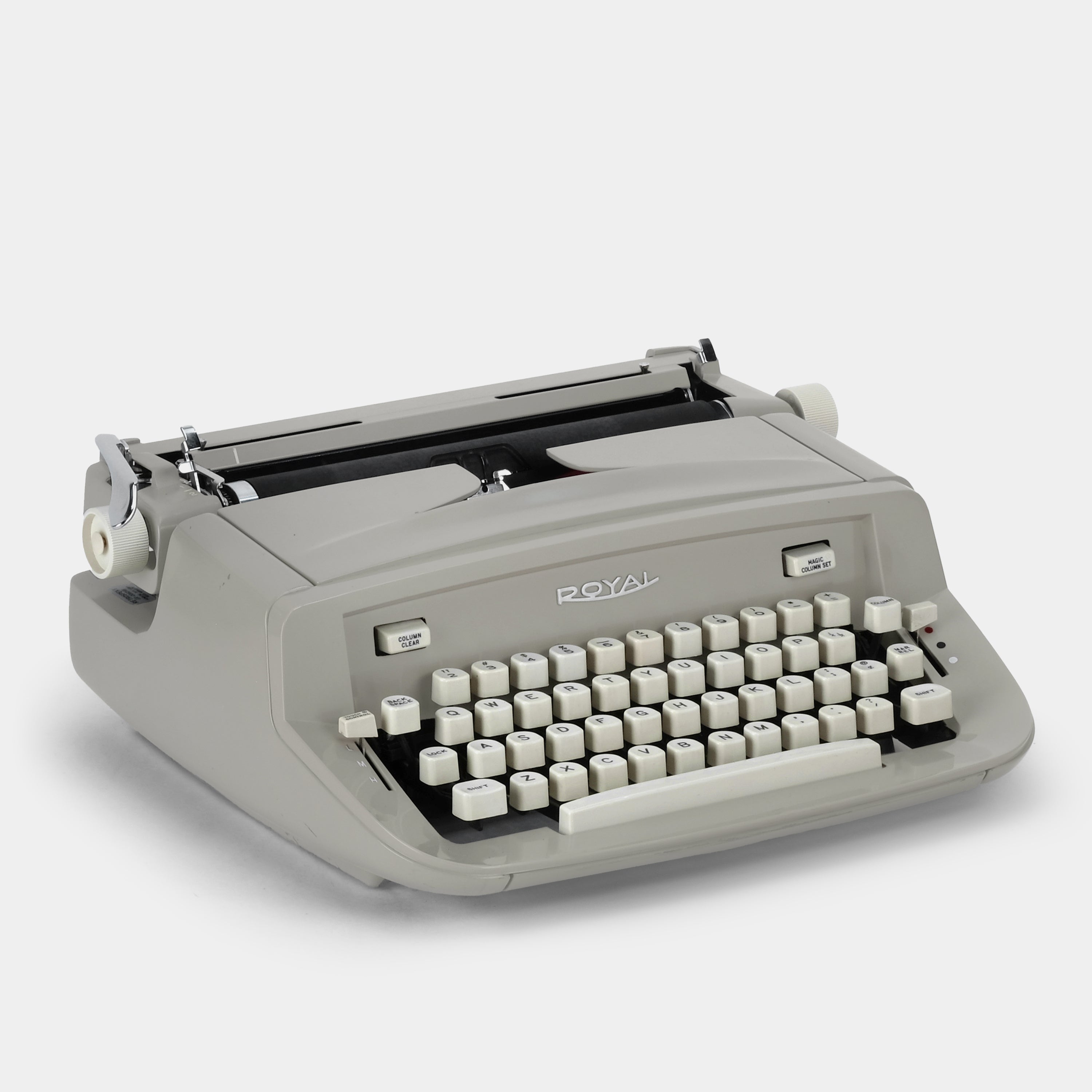 Royal 890 Beige Manual Typewriter