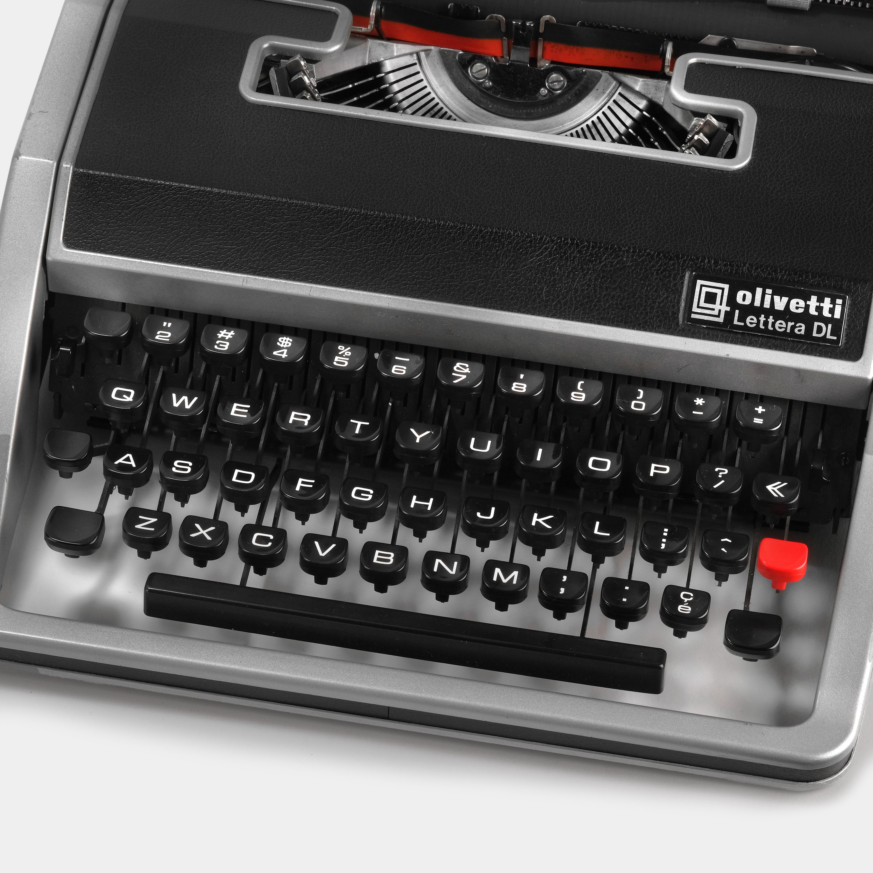 Olivetti Lettera DL Silver Typewriter and Case