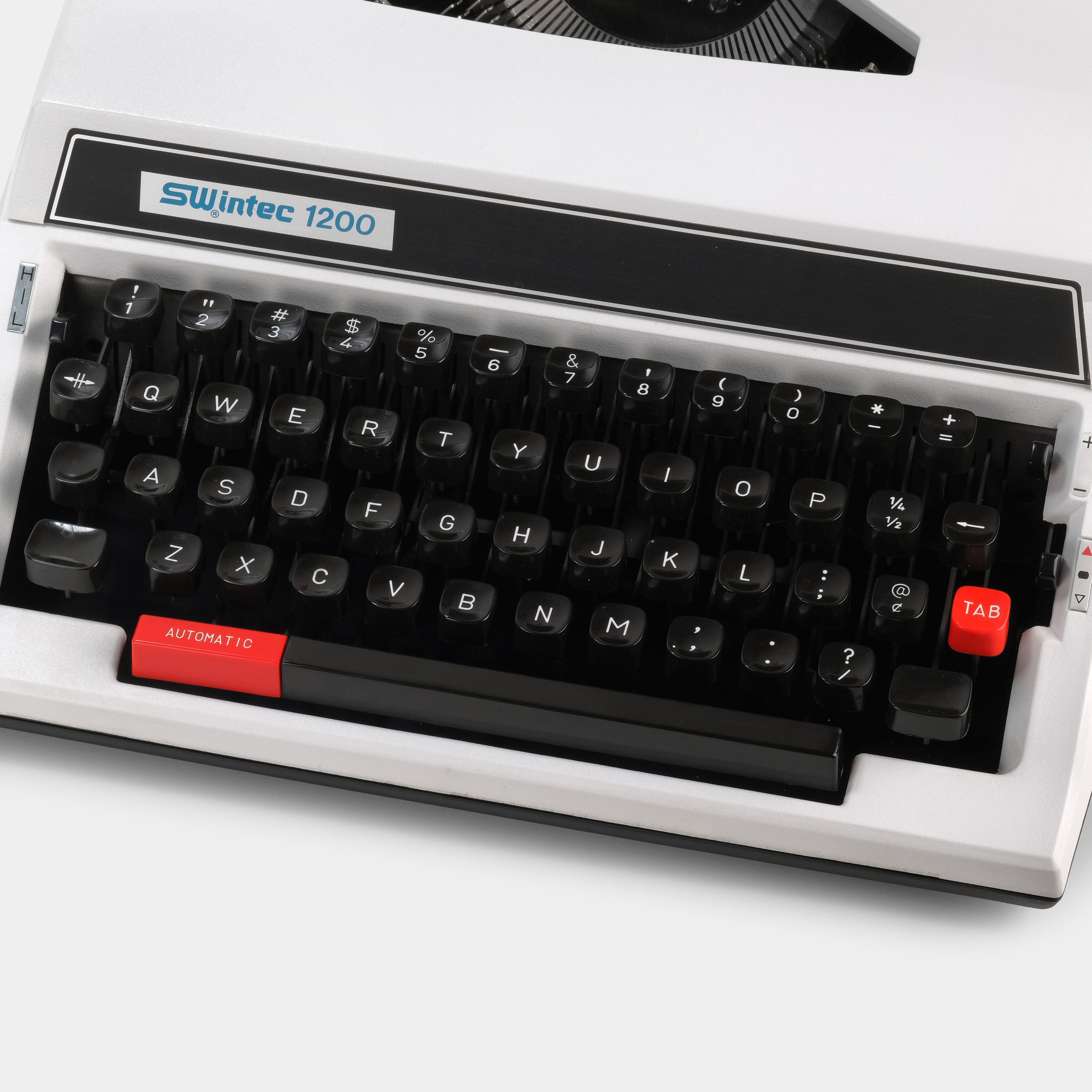 Swintec 1200 White Manual Typewriter and Case