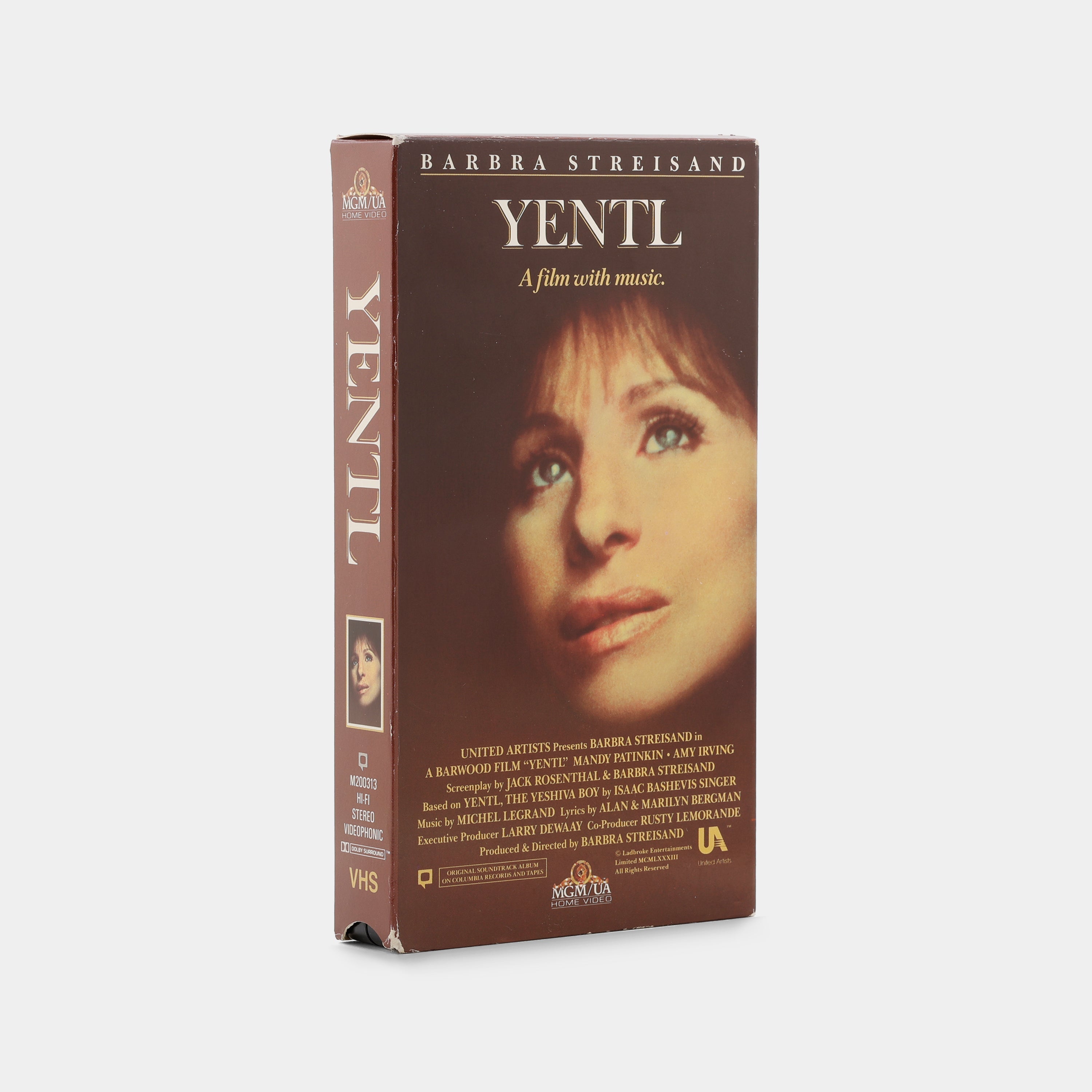 Yentl VHS Tape
