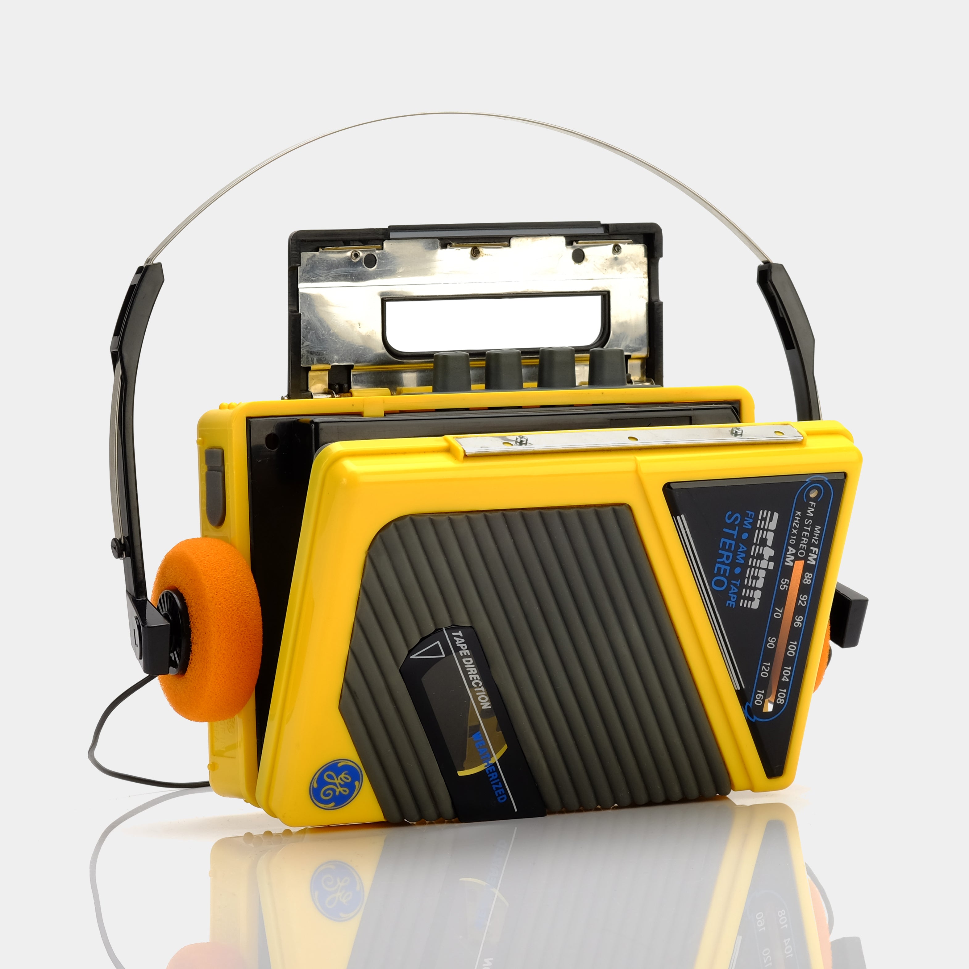 General Electric Action Weatherized 3-5490A AM/FM Portable Cassette Player