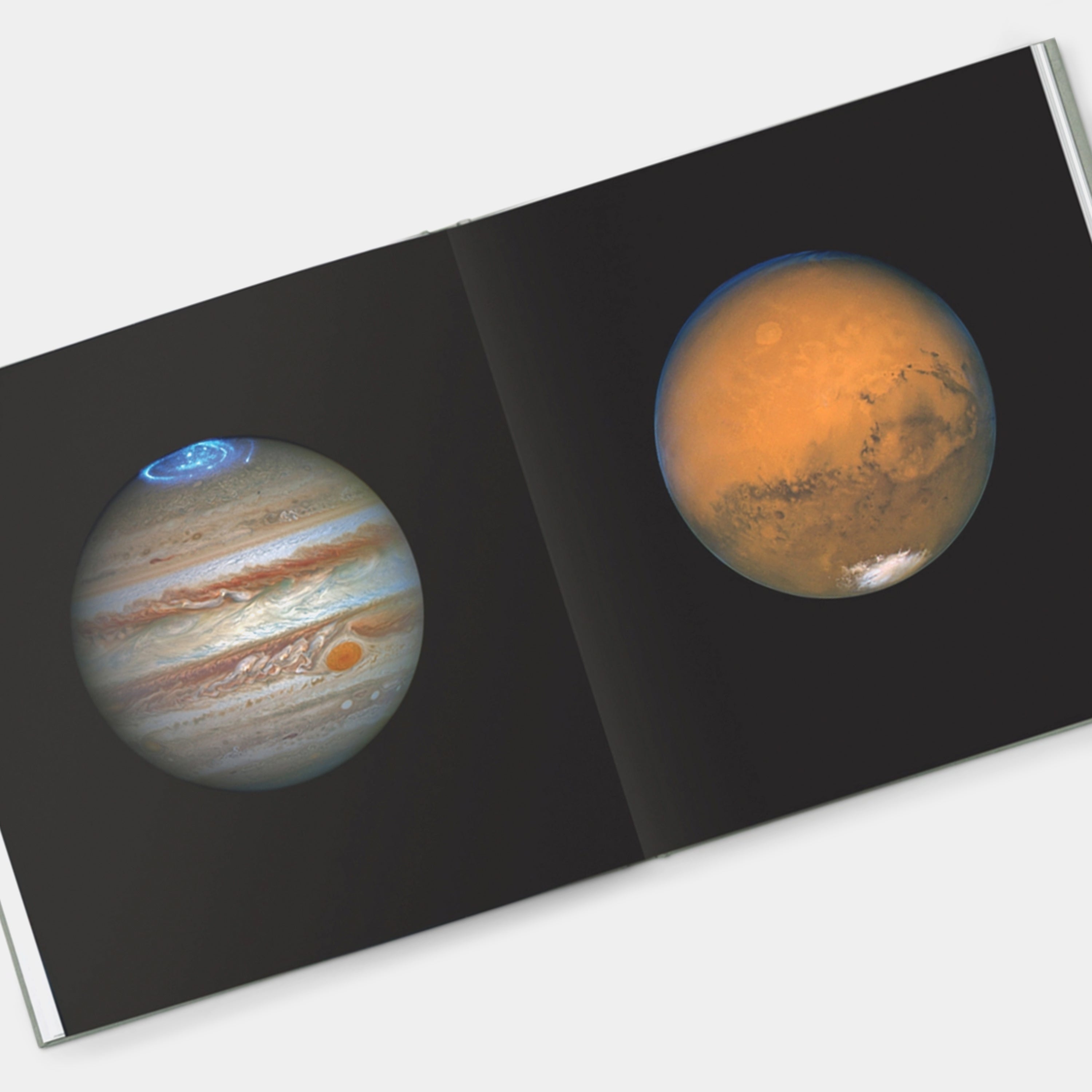 Sun and Moon: A Story of Astronomy, Photography and Cartography Phaidon Book