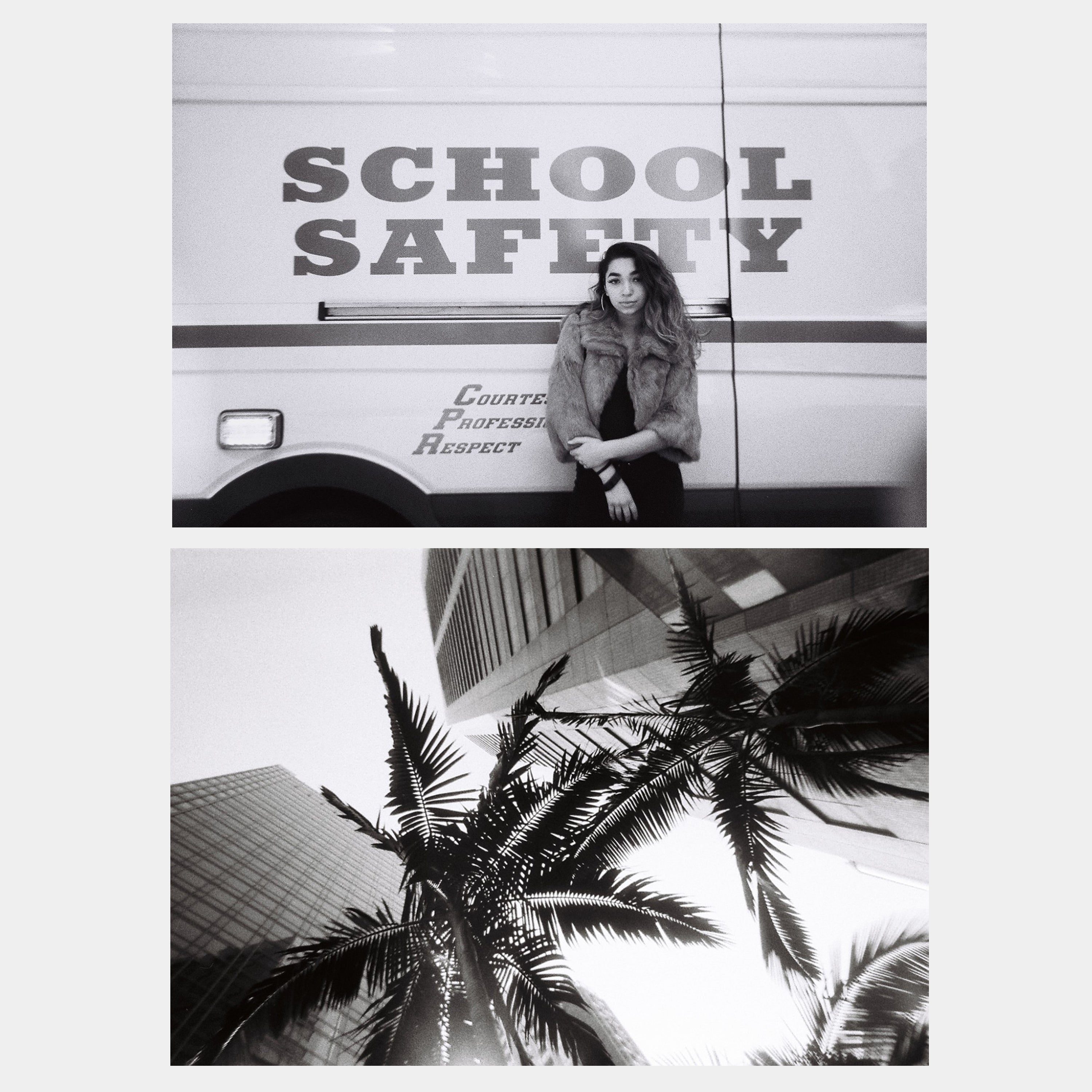 Lomography Black And White Simple Use 35mm Point and Shoot Film Camera