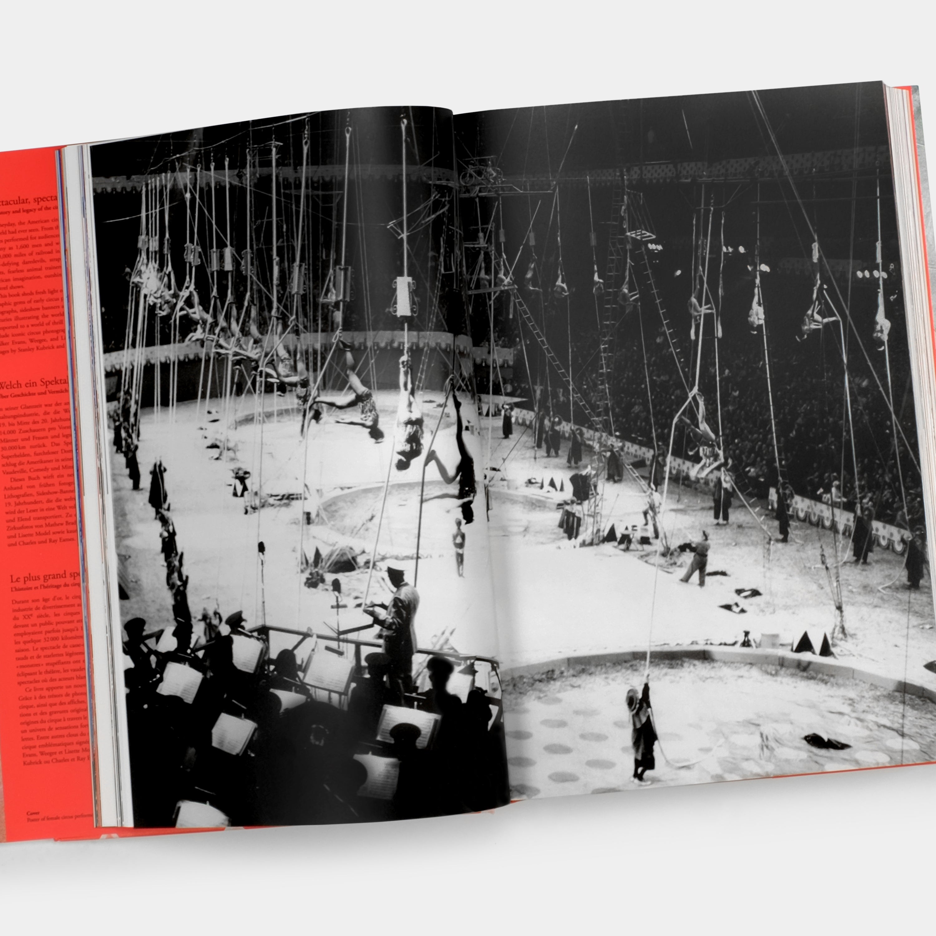 The Circus (1870s–1950s) by Linda Granfield XL Taschen Book