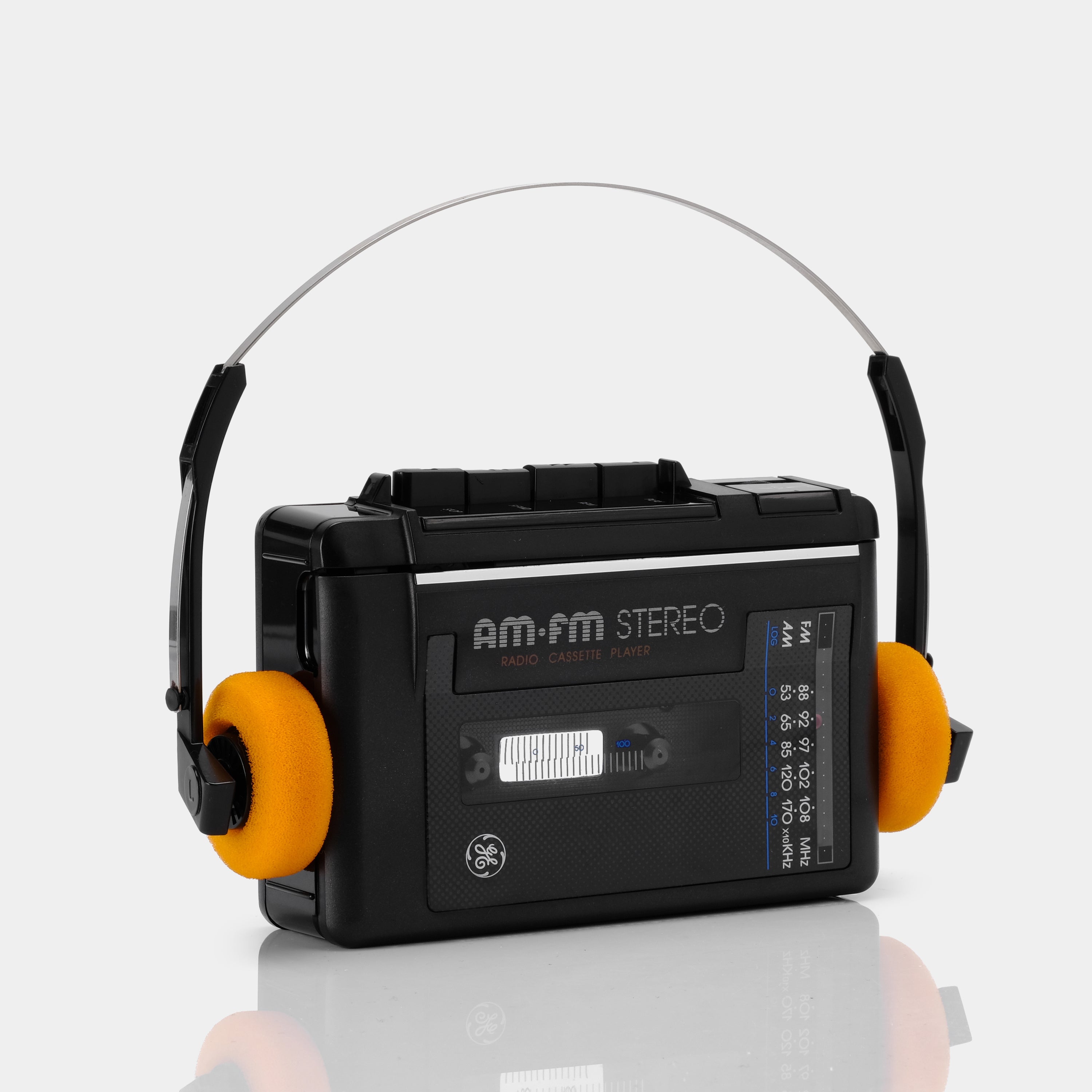 General Electric Model 3-5473C AM/FM Portable Cassette Player