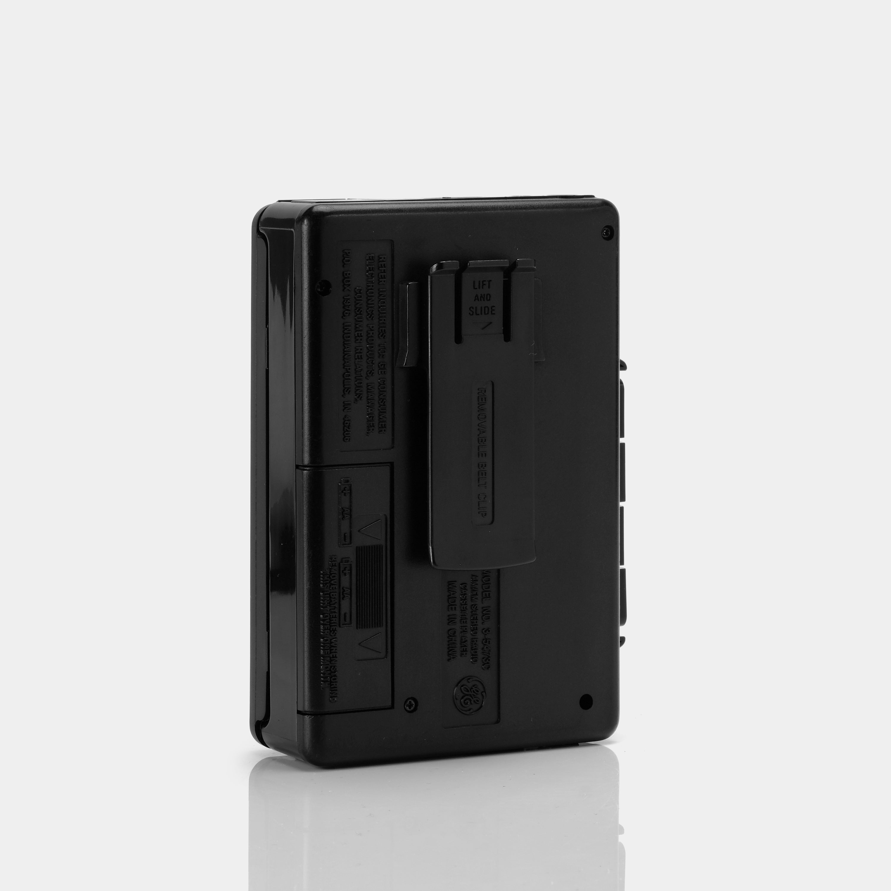 General Electric Model 3-5473C AM/FM Portable Cassette Player