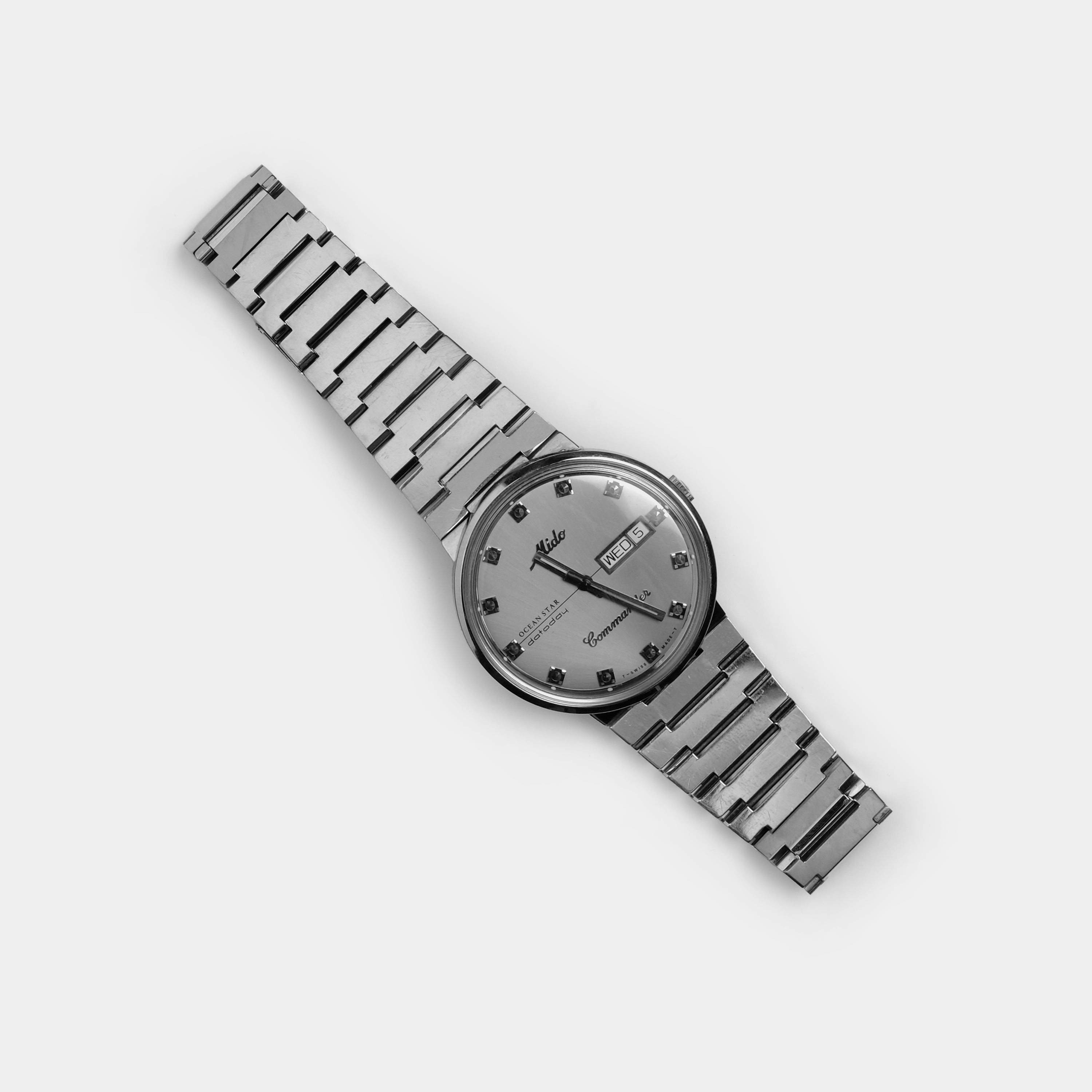 Mido Powerwind Datoday Commander Ocean Star ref. 8269 1980s Wristwatch