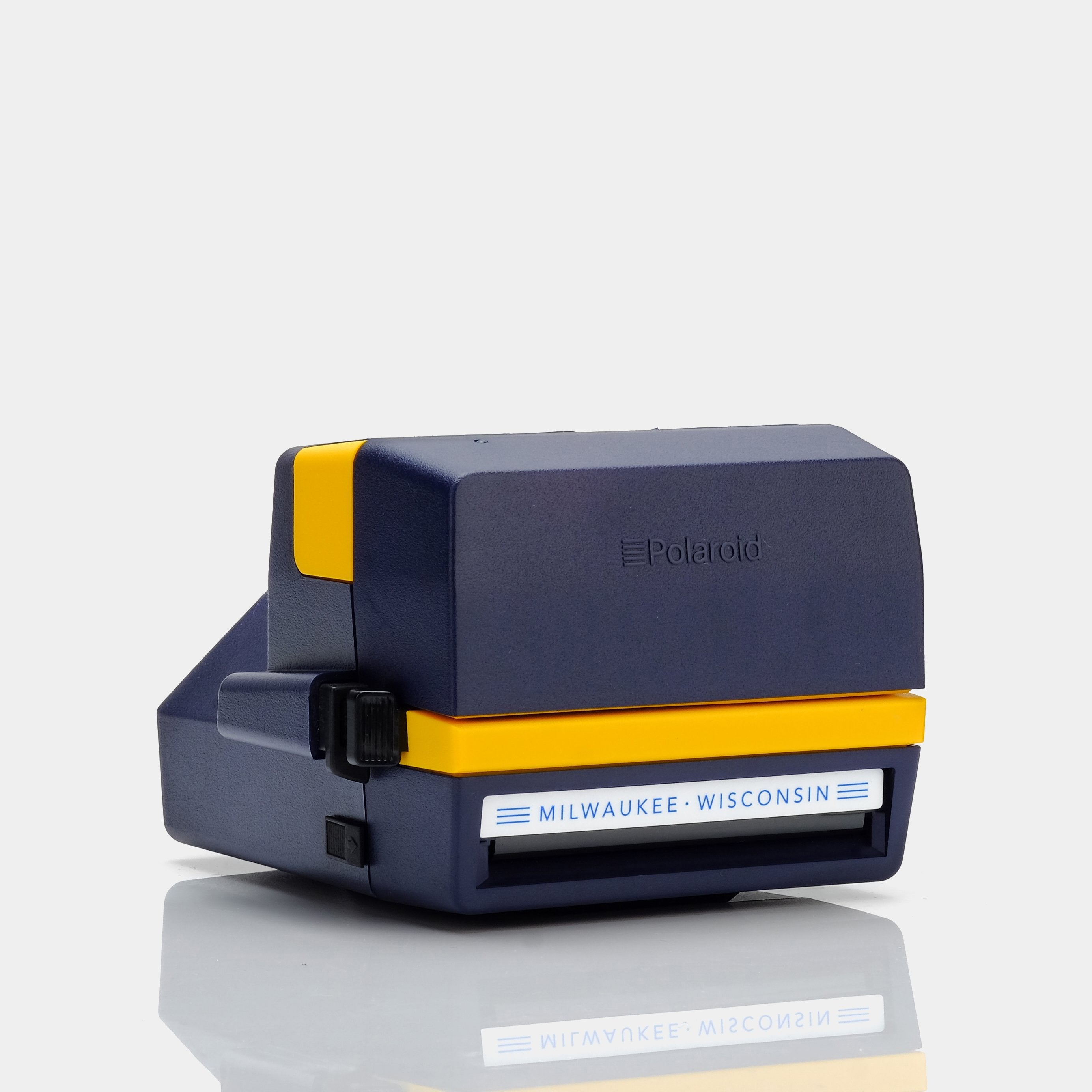 Polaroid 600 Milwaukee Flag Instant Film Camera