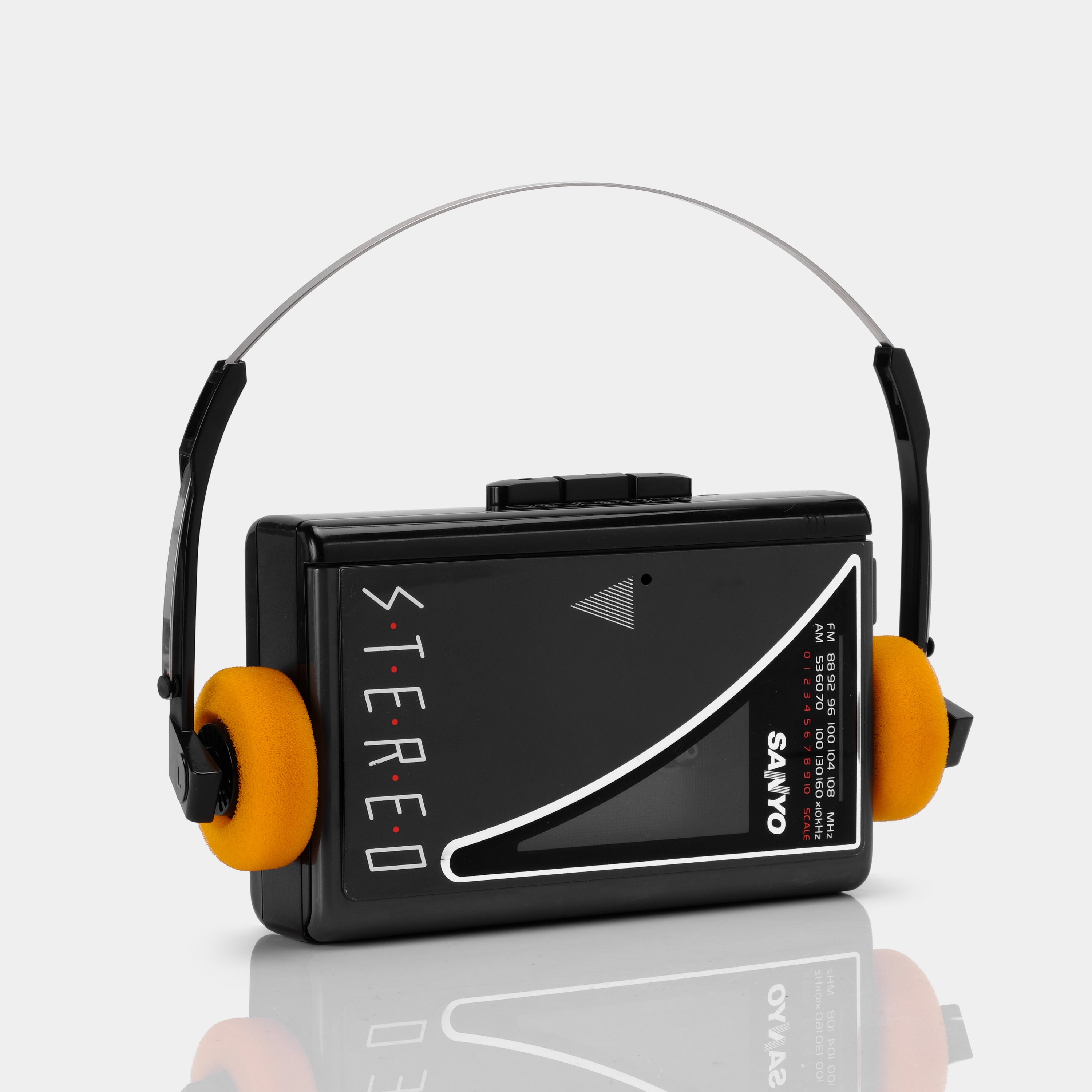 Sanyo MGR64 Stereo AM/FM Portable Cassette Player