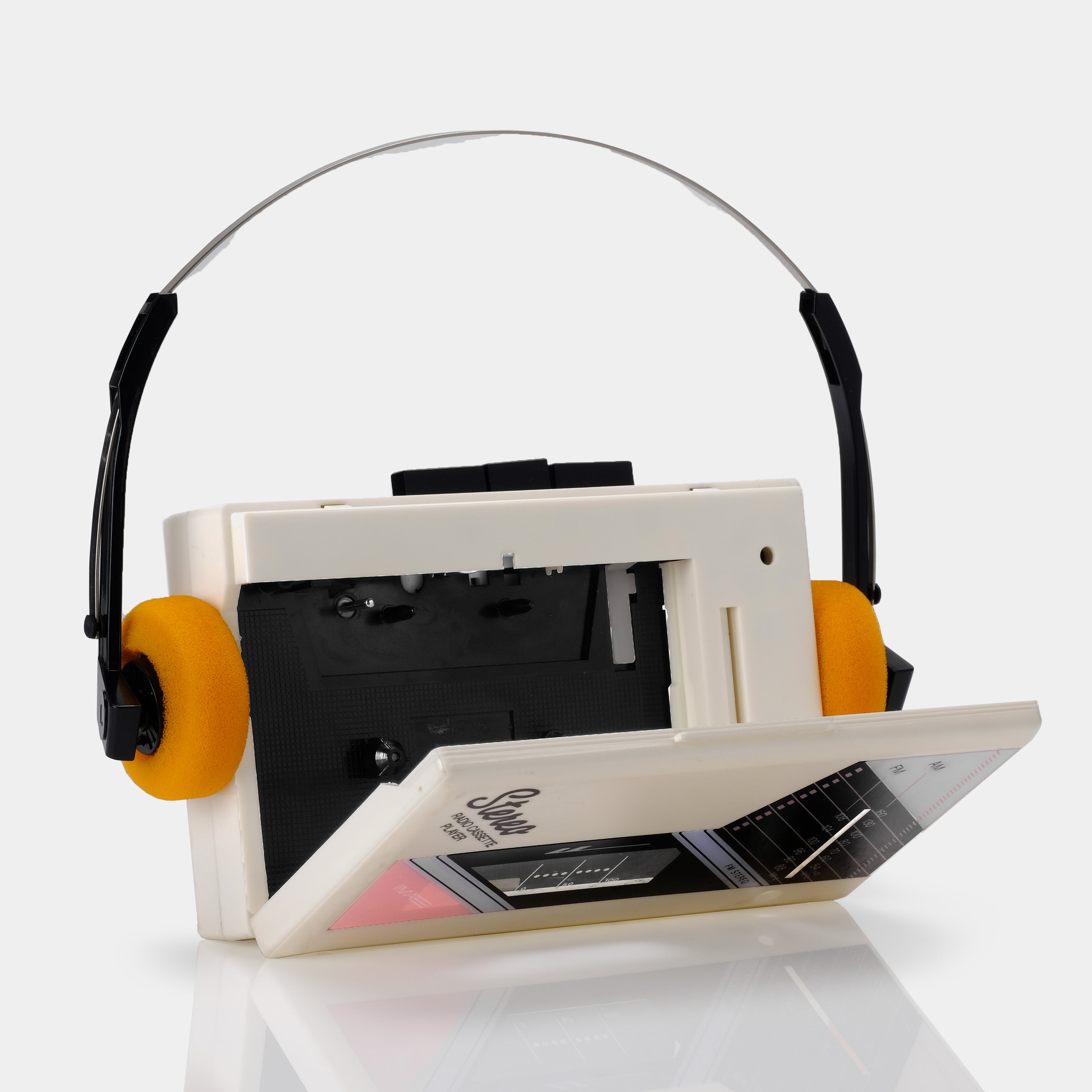 IMA Stereo MPSS-6 AM/FM Cream Portable Cassette Player