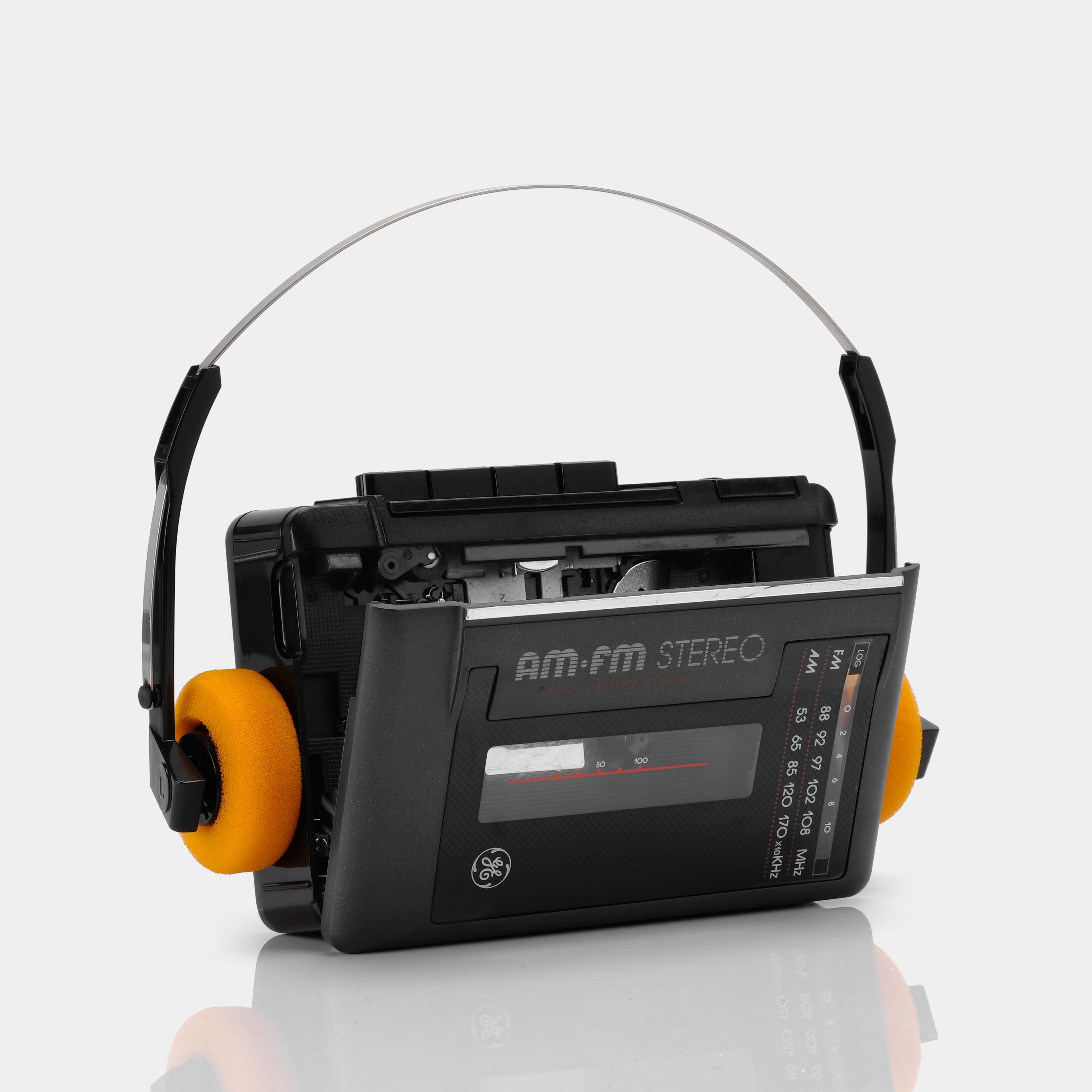 General Electric Model 3-5482A AM/FM Portable Cassette Player