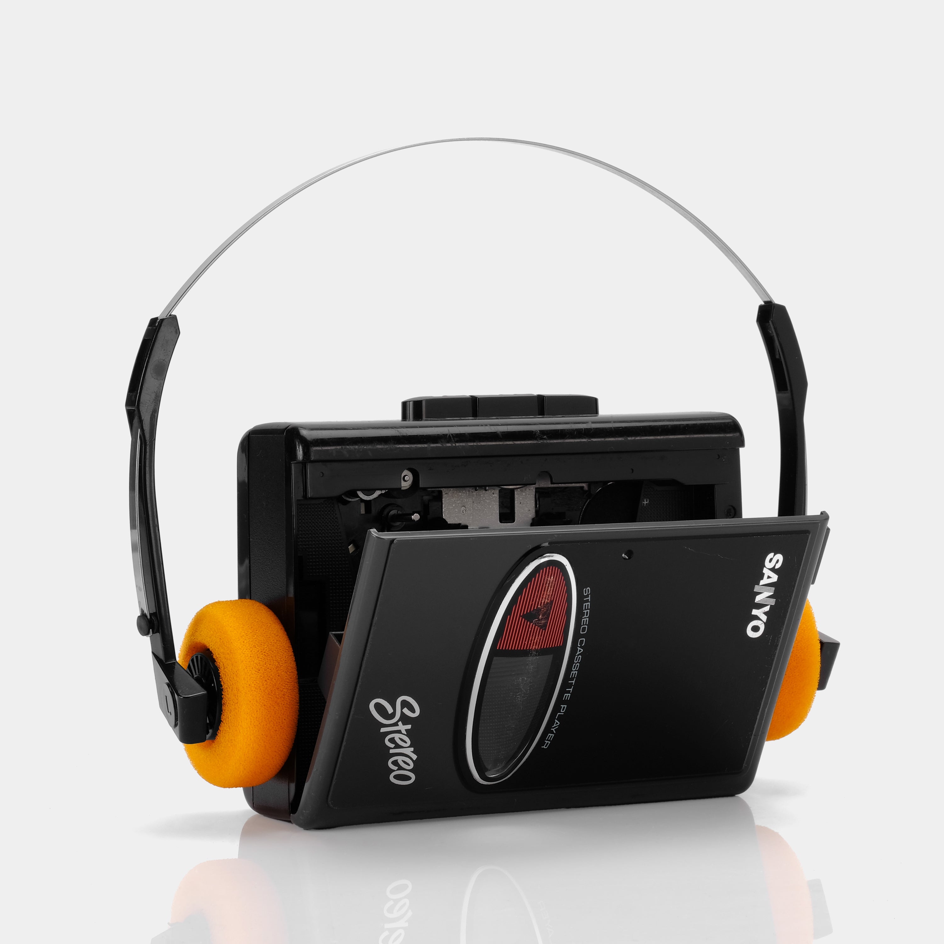 Sanyo MGP23 AM/FM Portable Cassette Player