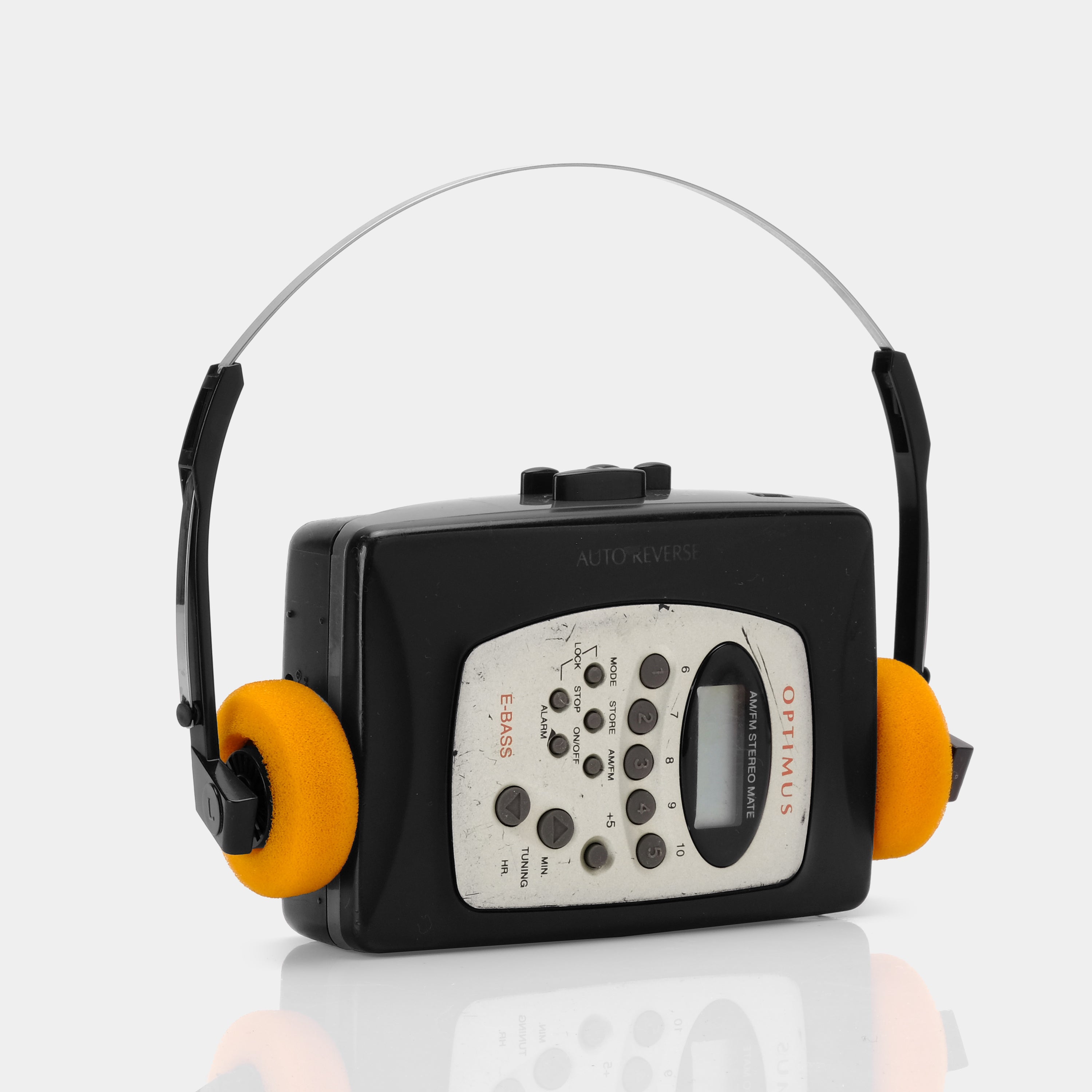 Optimus SCP-84 Auto Reverse AM/FM Portable Cassette Player