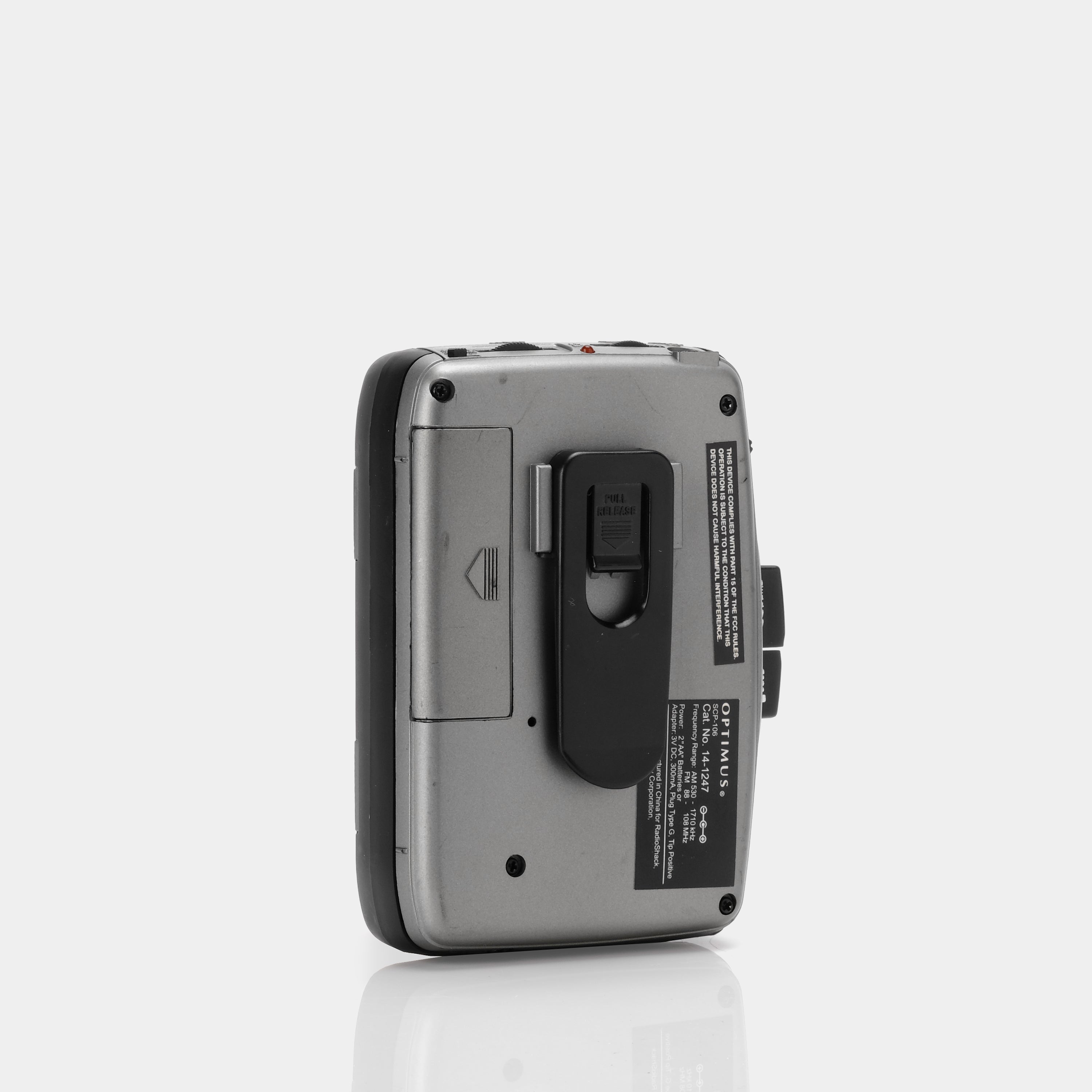 Optimus SCP-106 AM/FM Portable Cassette Player