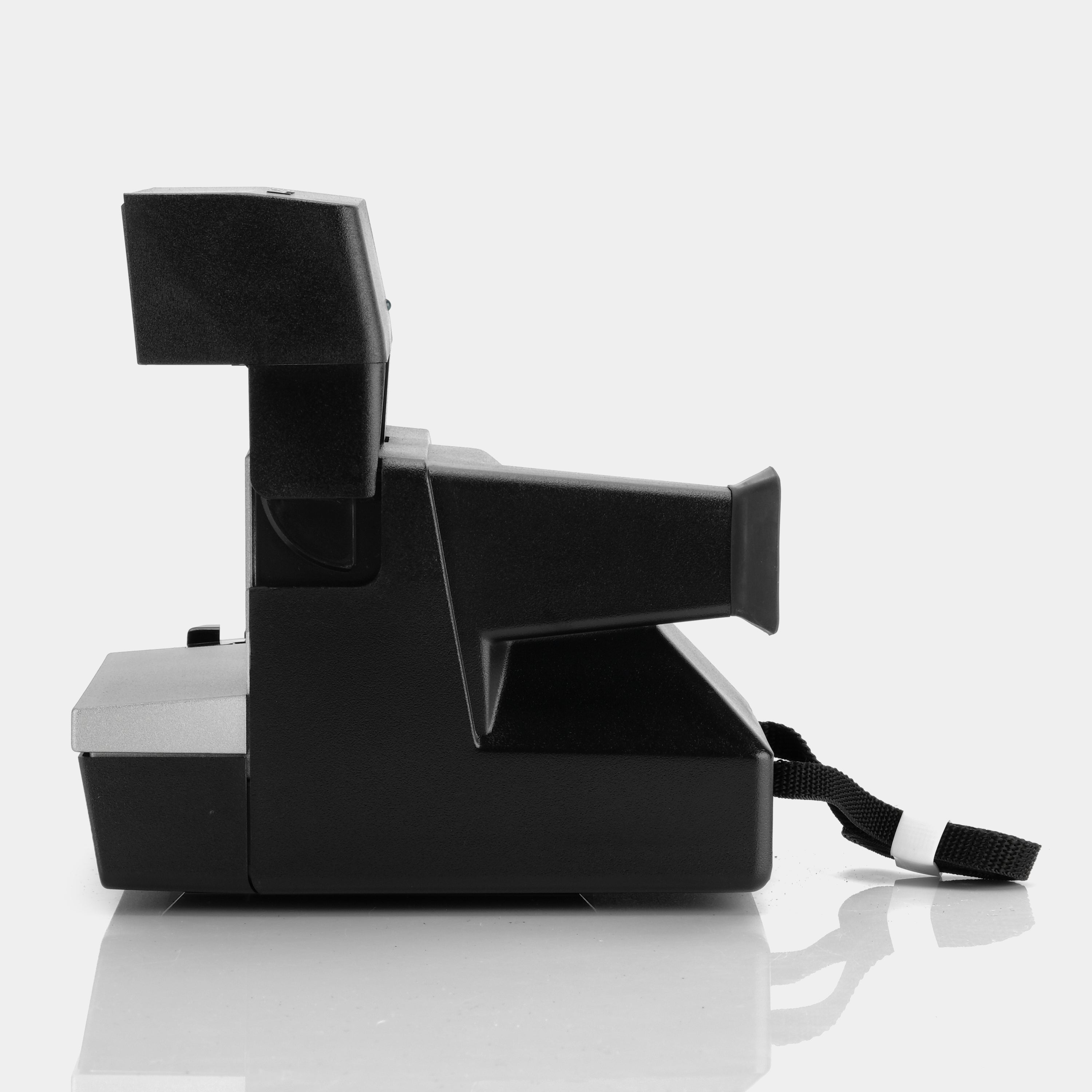 Polaroid 600 Queen of Clubs Casino Queen Instant Film Camera