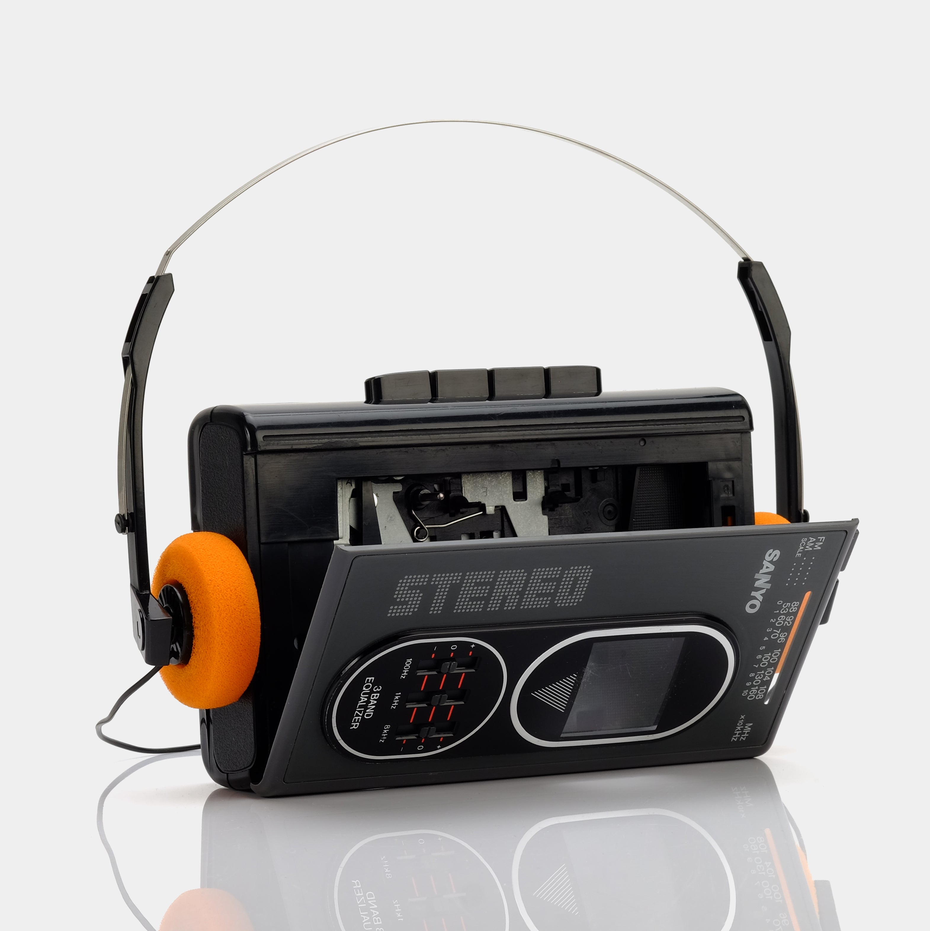 Sanyo MGR75 Stereo AM/FM Portable Cassette Player