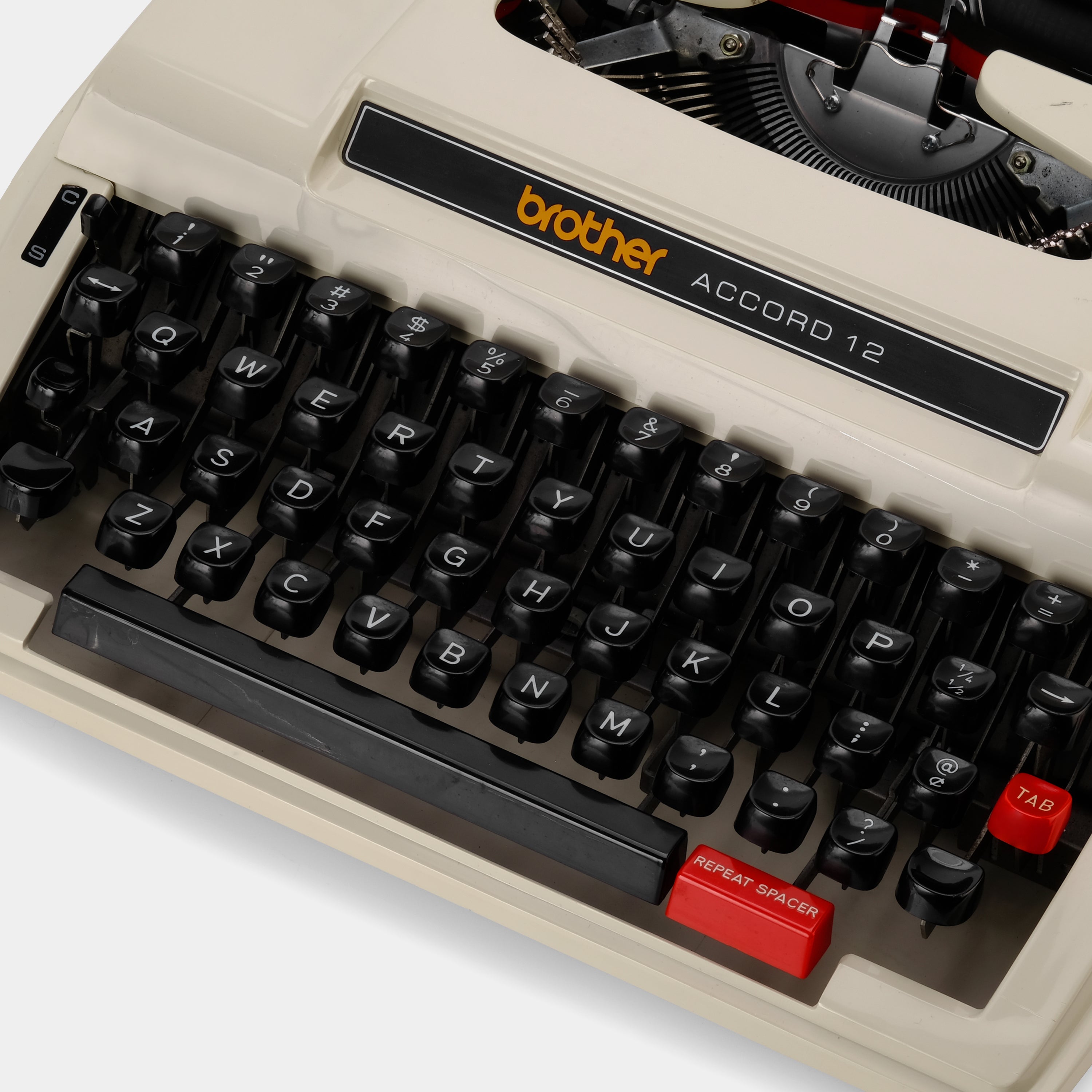 Brother Accord 12 Tan Manual Typewriter and Case