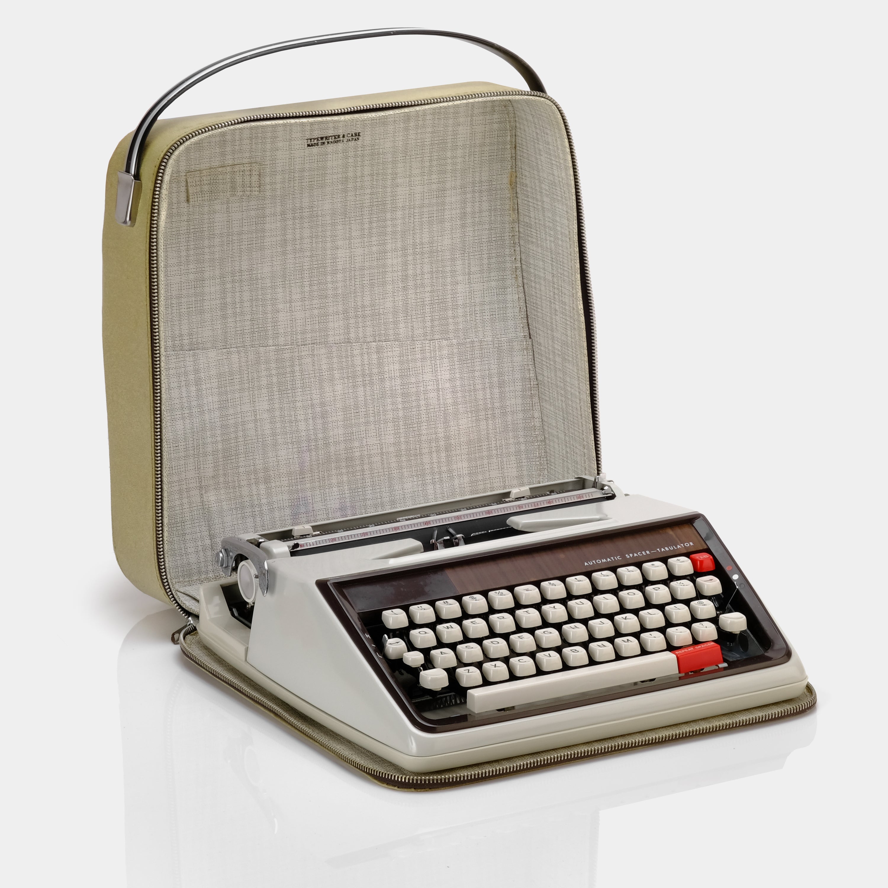 Brother Wizard TrueType Beige Manual Typewriter and Case