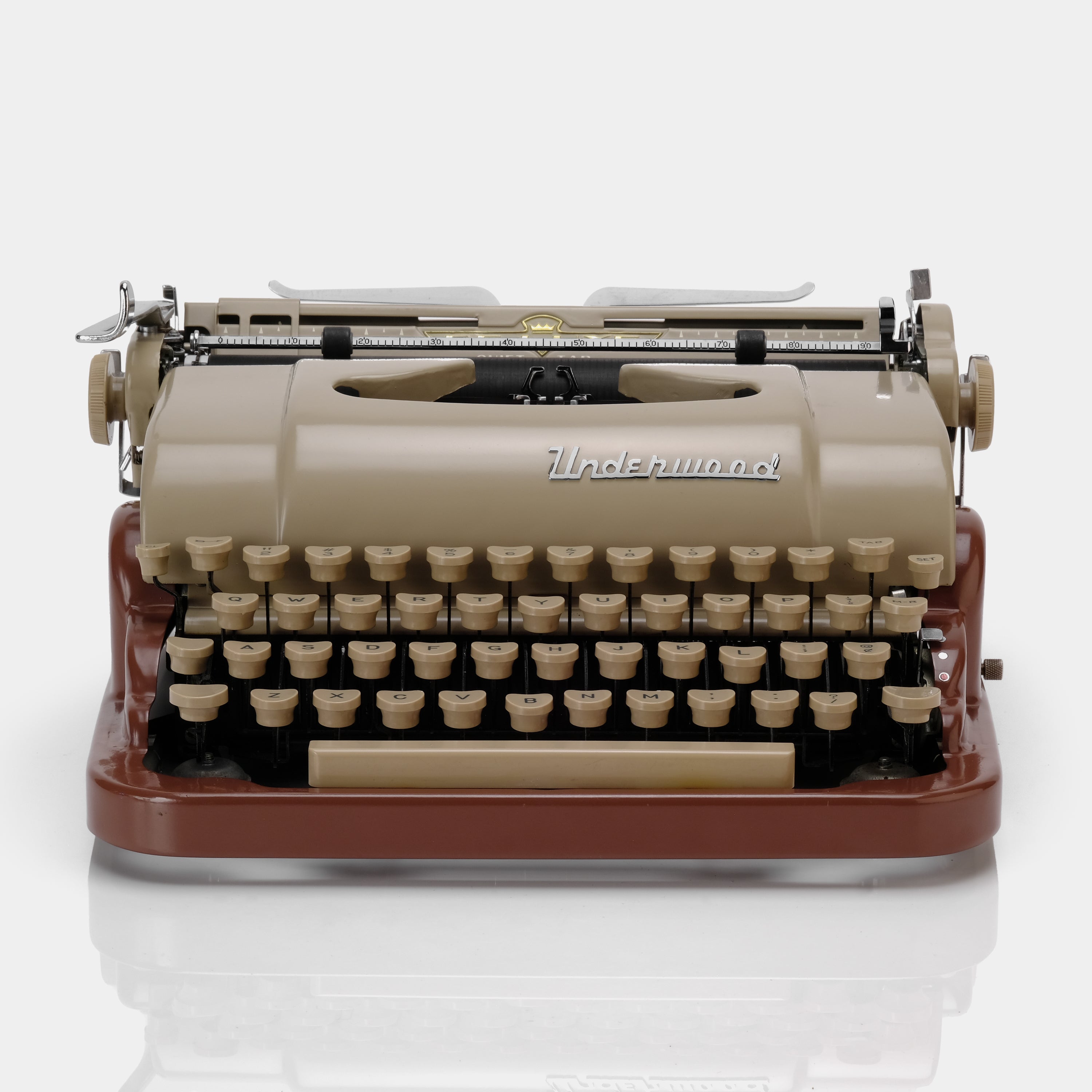Underwood De Luxe Quiet Tab Two-Tone Brown Manual Typewriter and Case