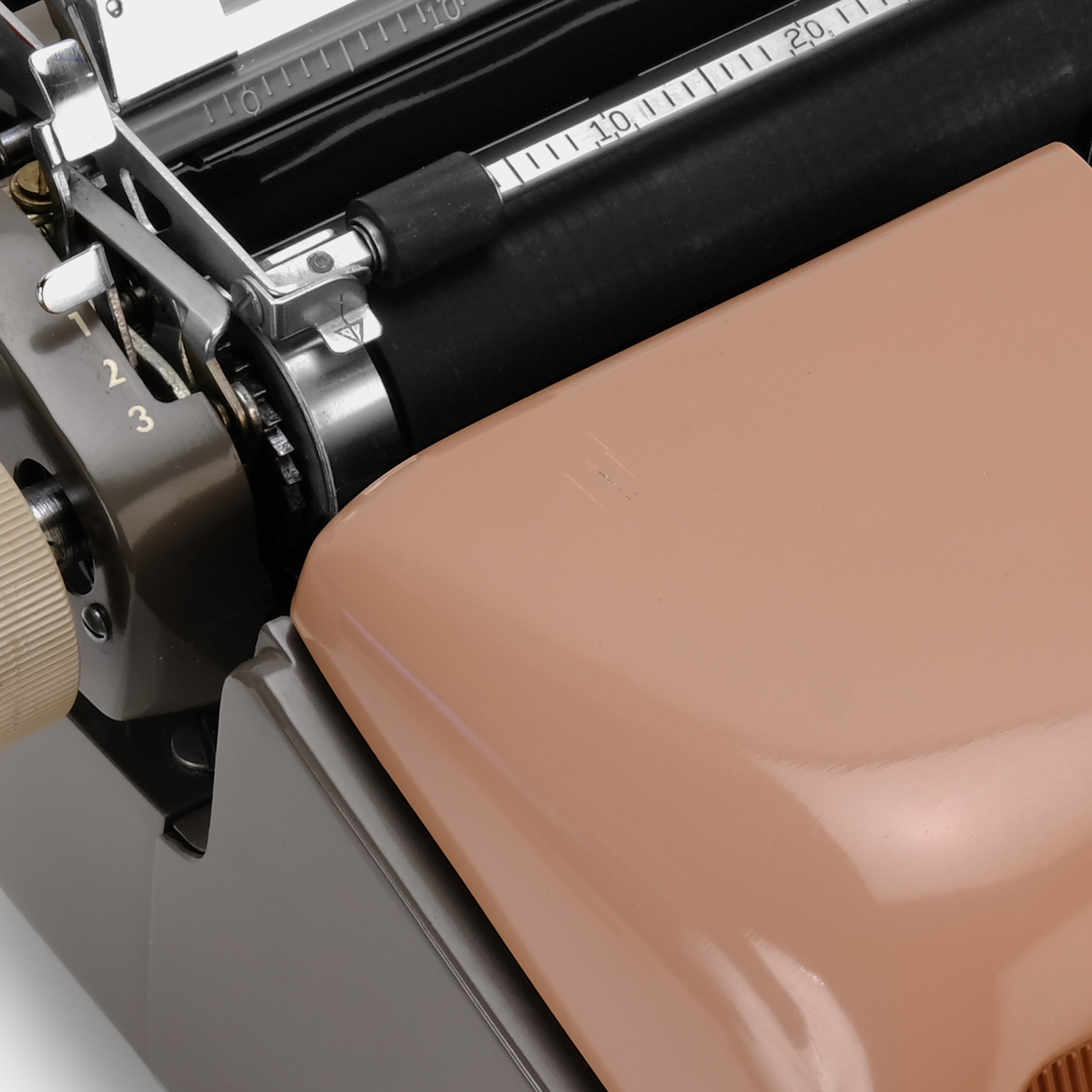 Royal Futura 800 Mauve Manual Typewriter and Case