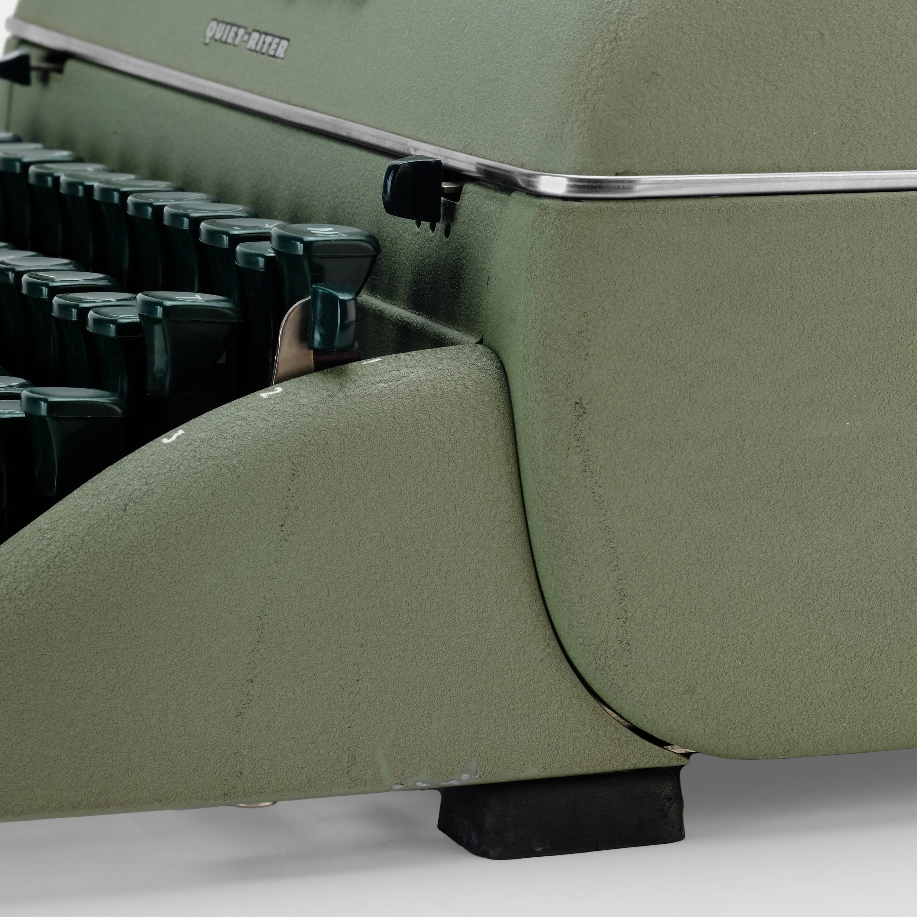 Remington Quiet-Riter Green Manual Typewriter and Case
