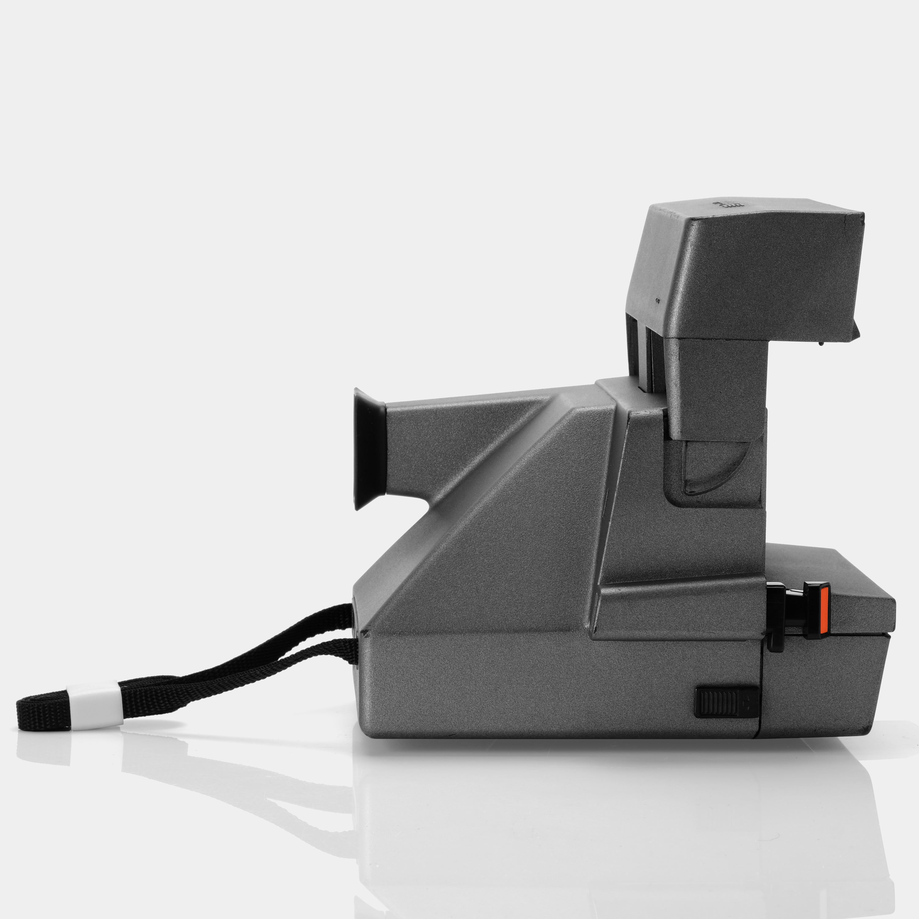 Polaroid 600 Supercolor 670 Deluxe Instant Film Camera