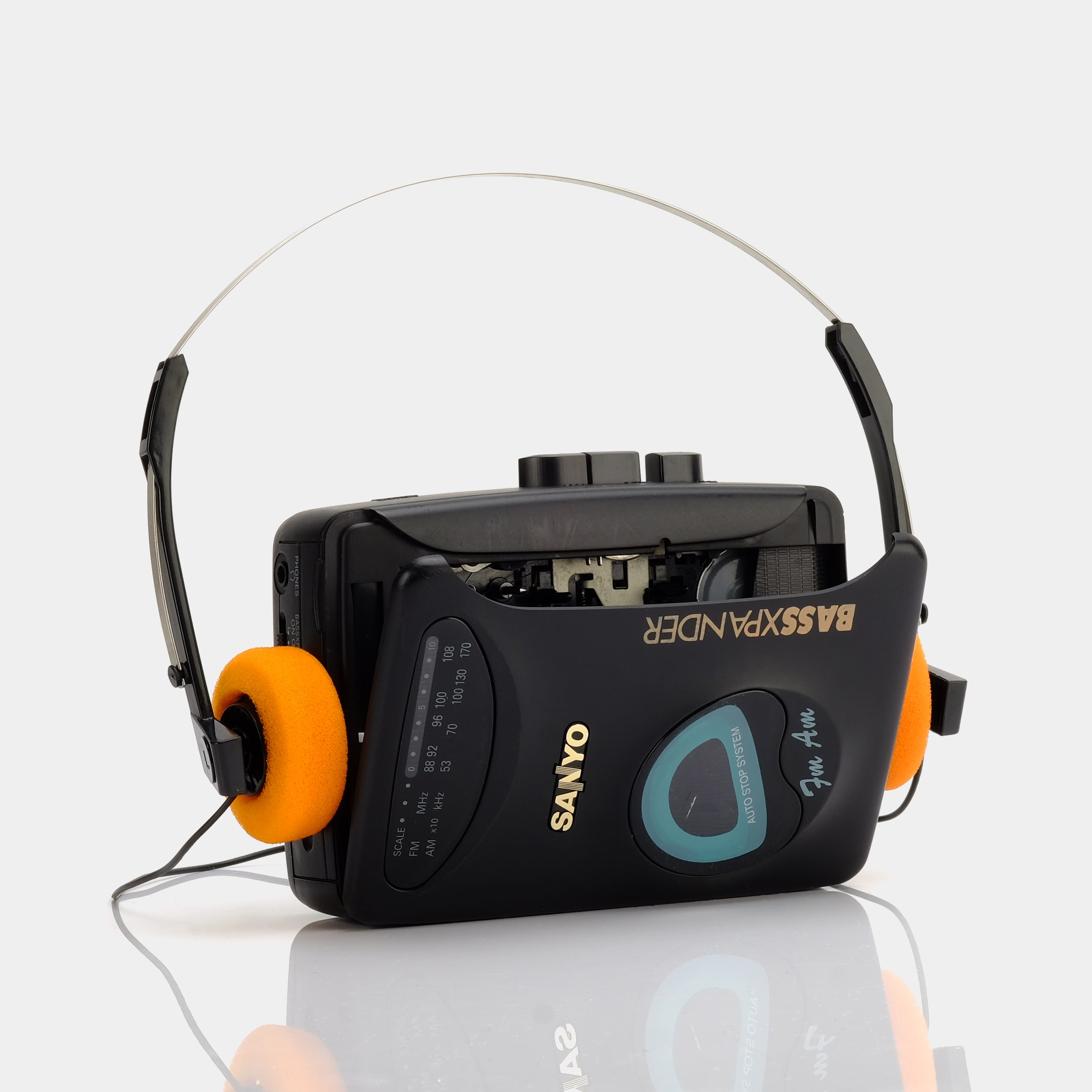 Sanyo MGR-710 AM/FM Portable Cassette Player