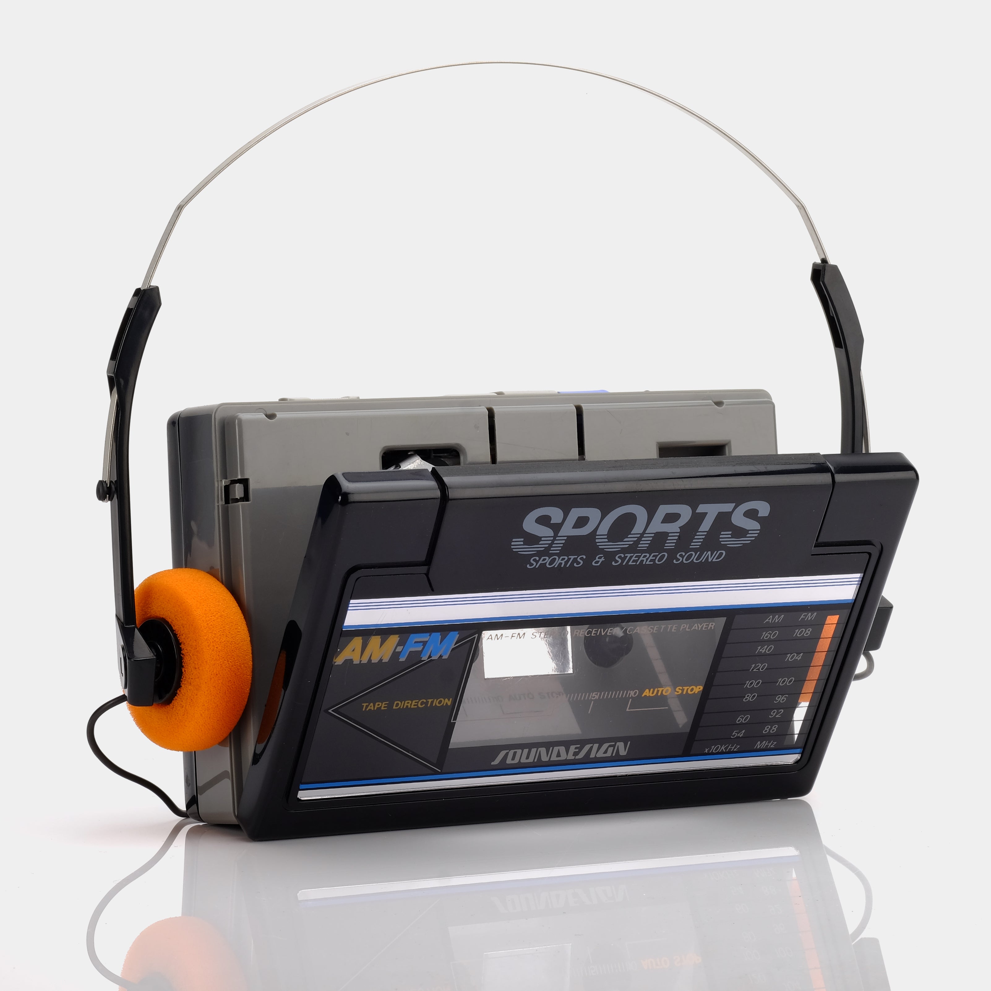 Soundesign Sports 4369BLK AM/FM Portable Cassette Player