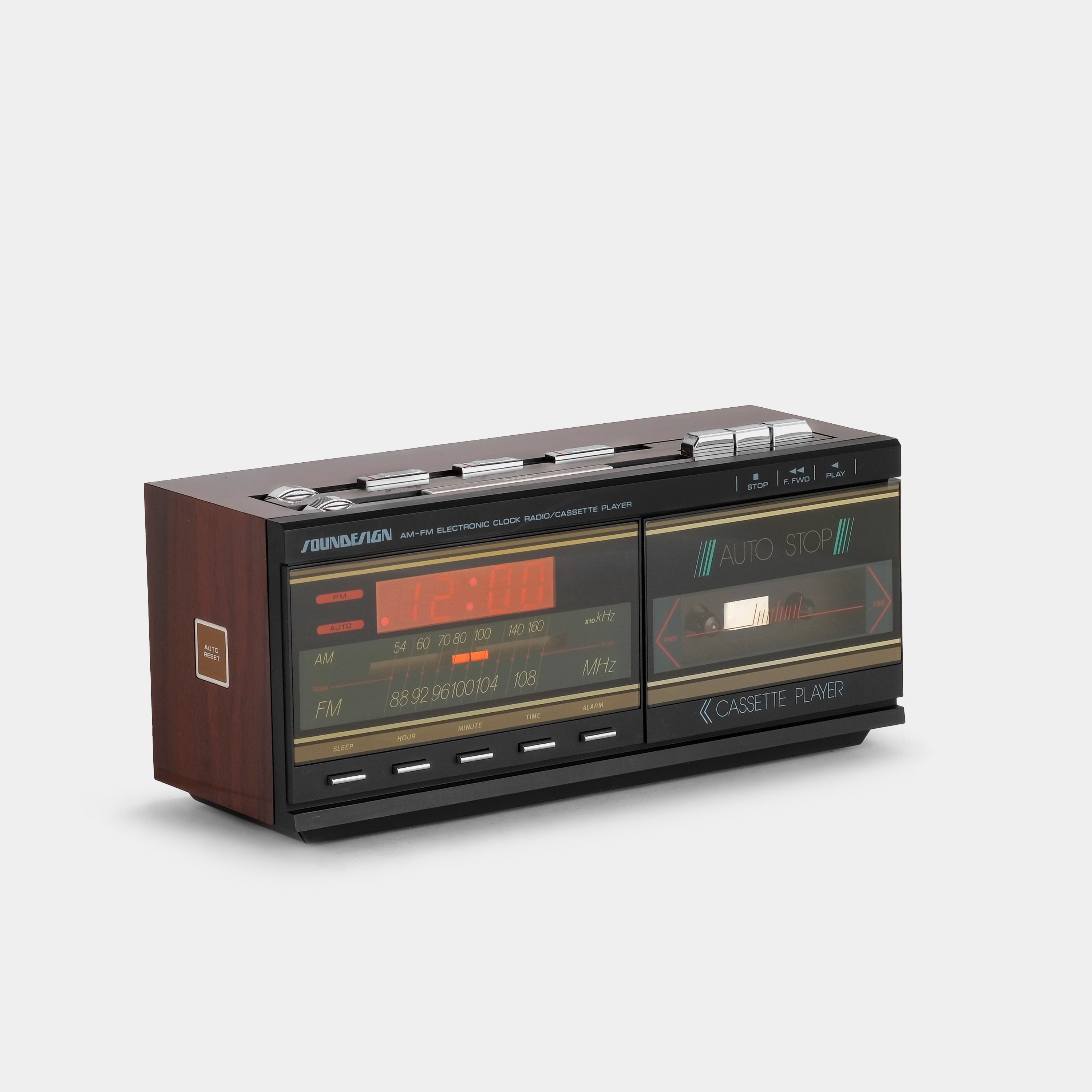 Soundesign 3838 WAL AM/FM Electronic Clock Radio Cassette Player