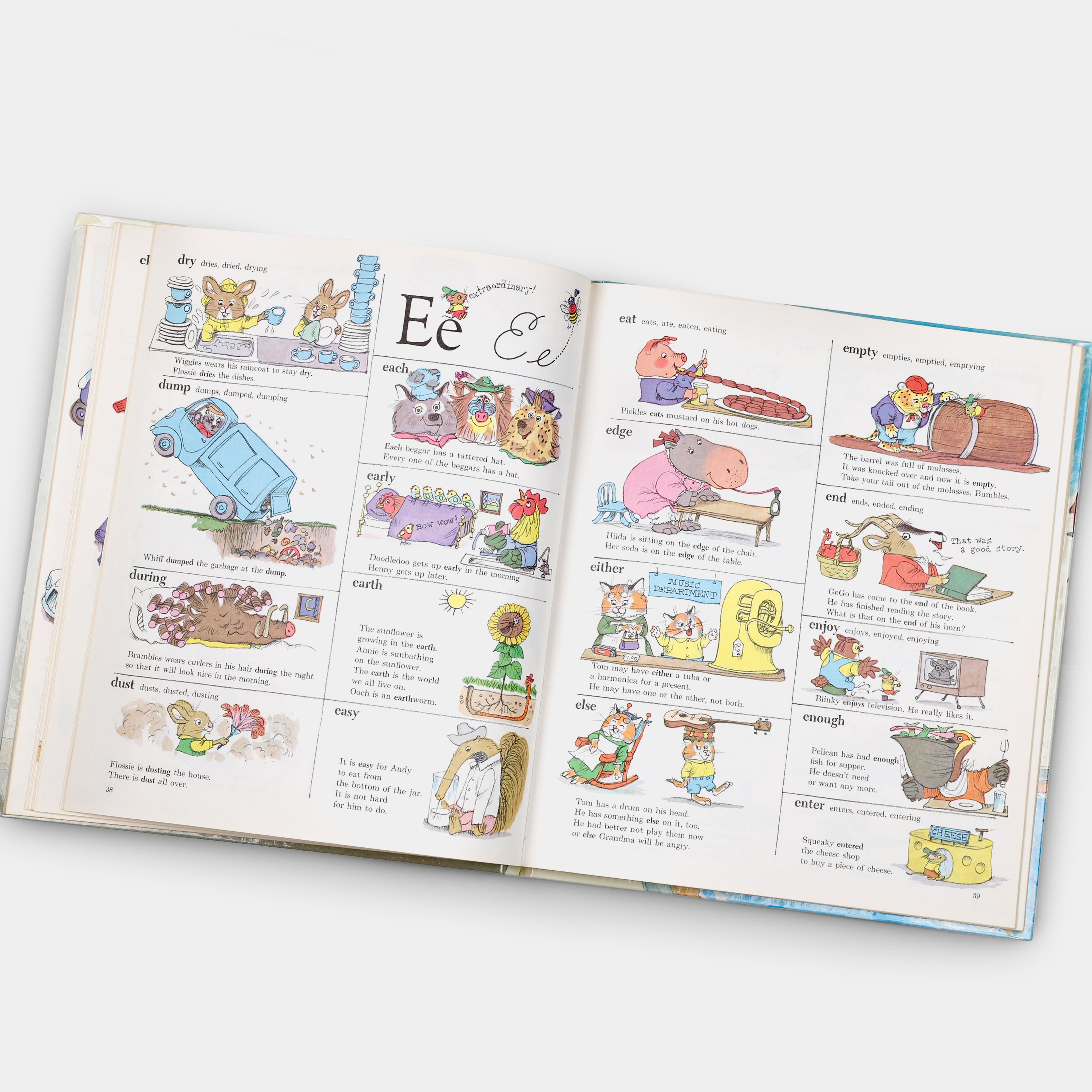Richard Scarry's Storybook Dictionary Book