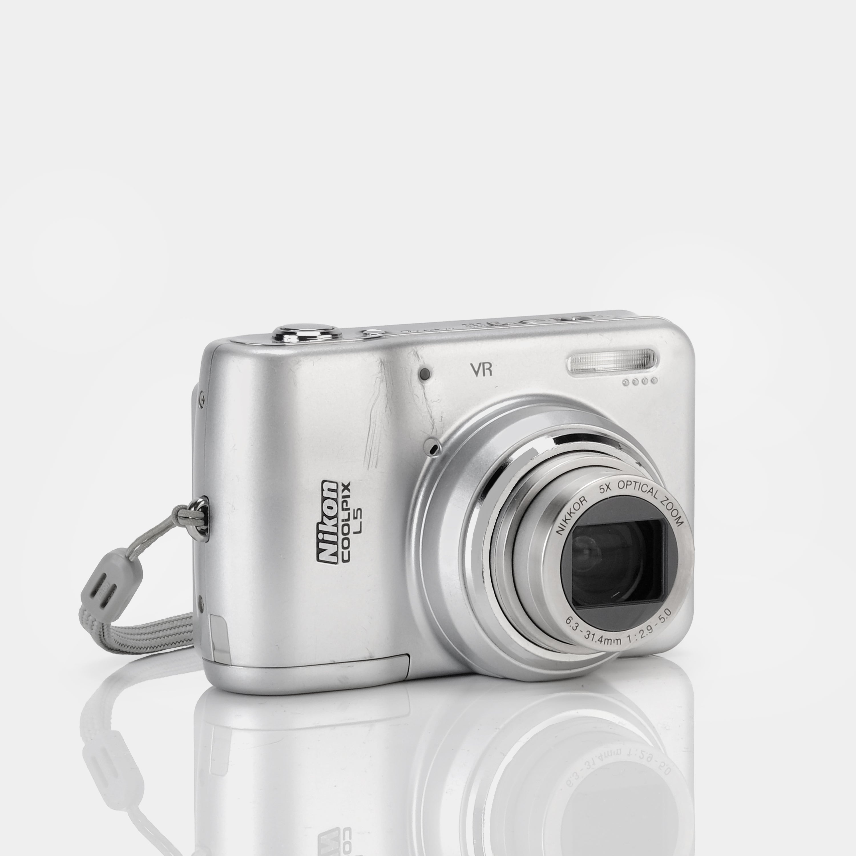 Nikon Coolpix L5 Point and Shoot Digital Camera