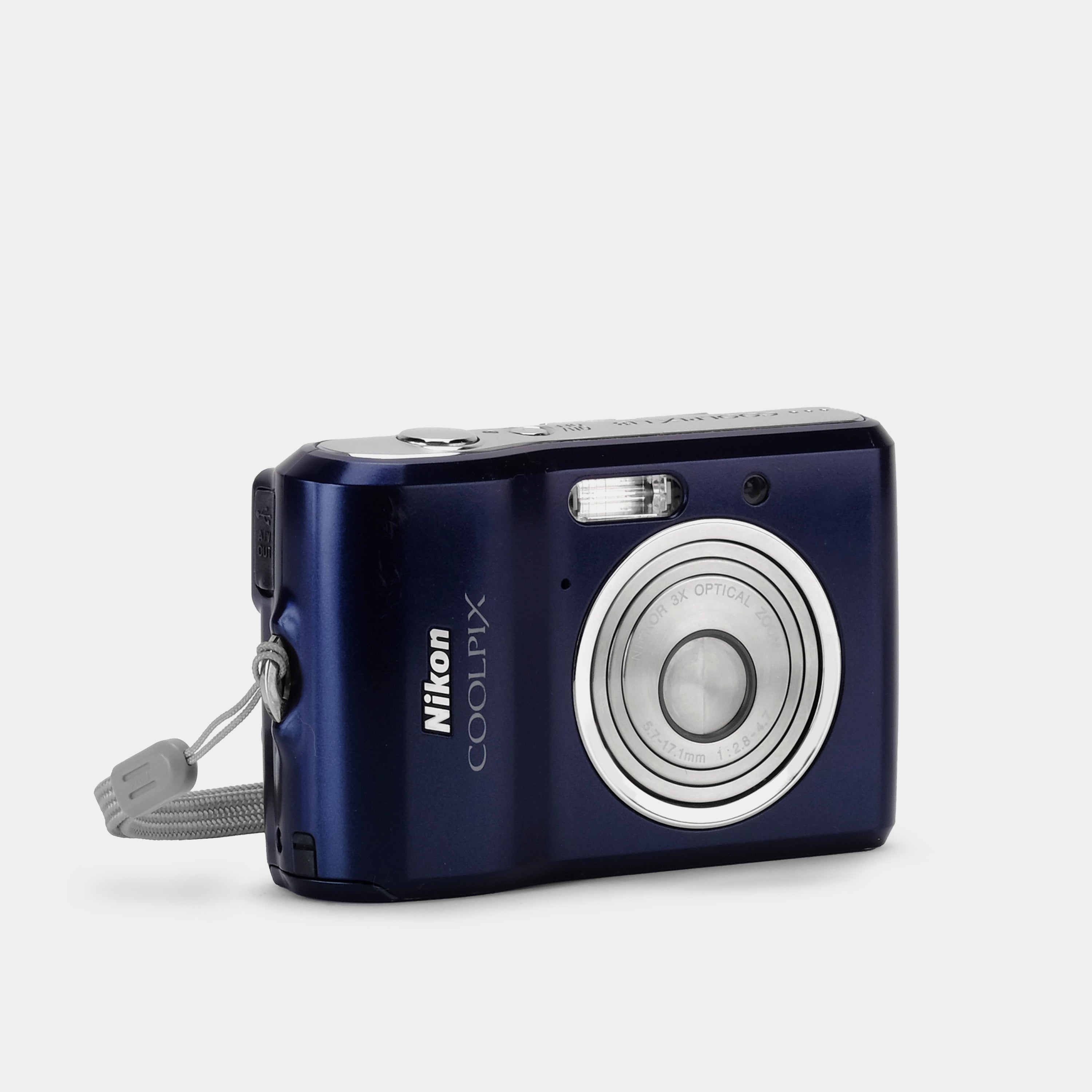 Nikon Coolpix L18 Blue Point and Shoot Digital Camera