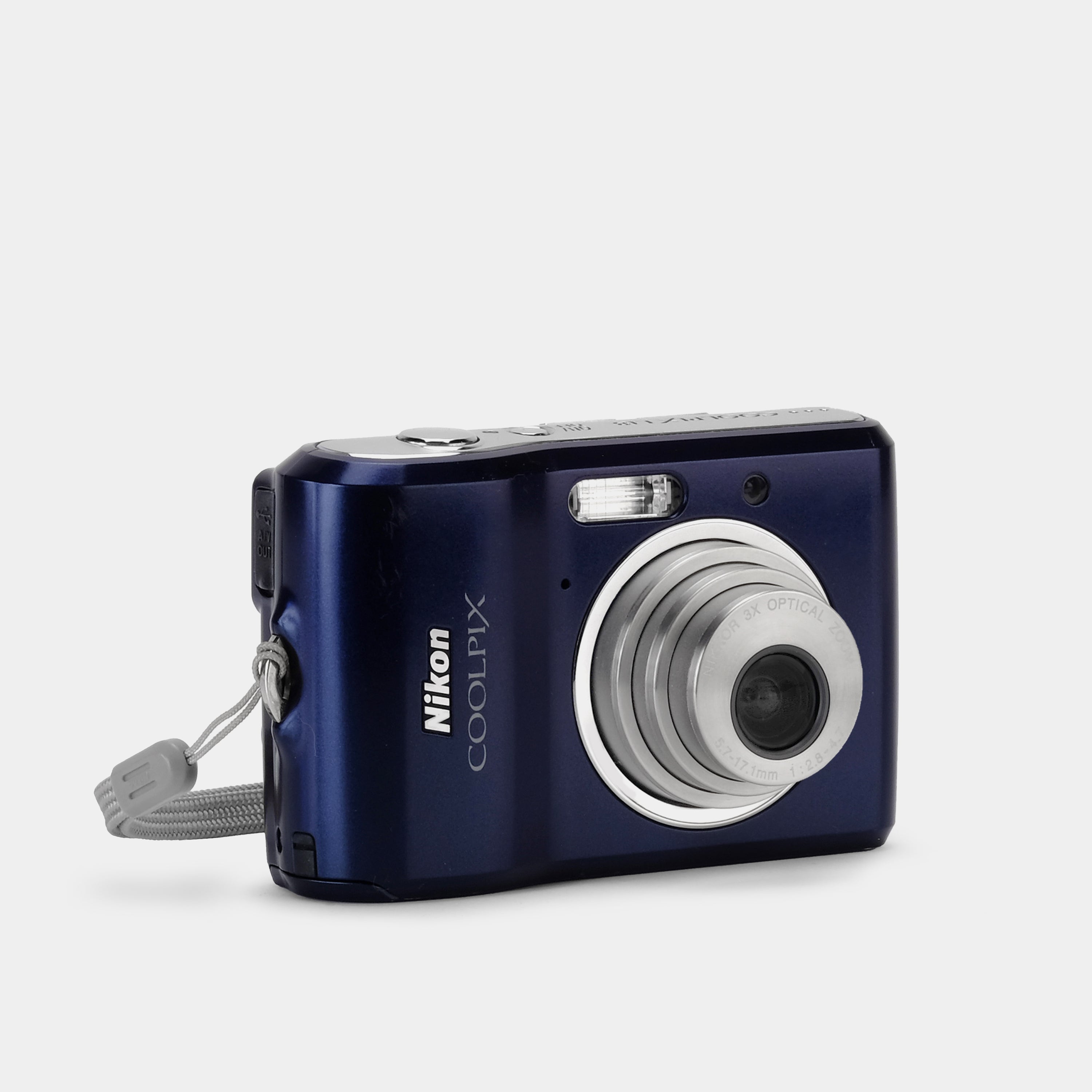 Nikon Coolpix L18 Blue Point and Shoot Digital Camera