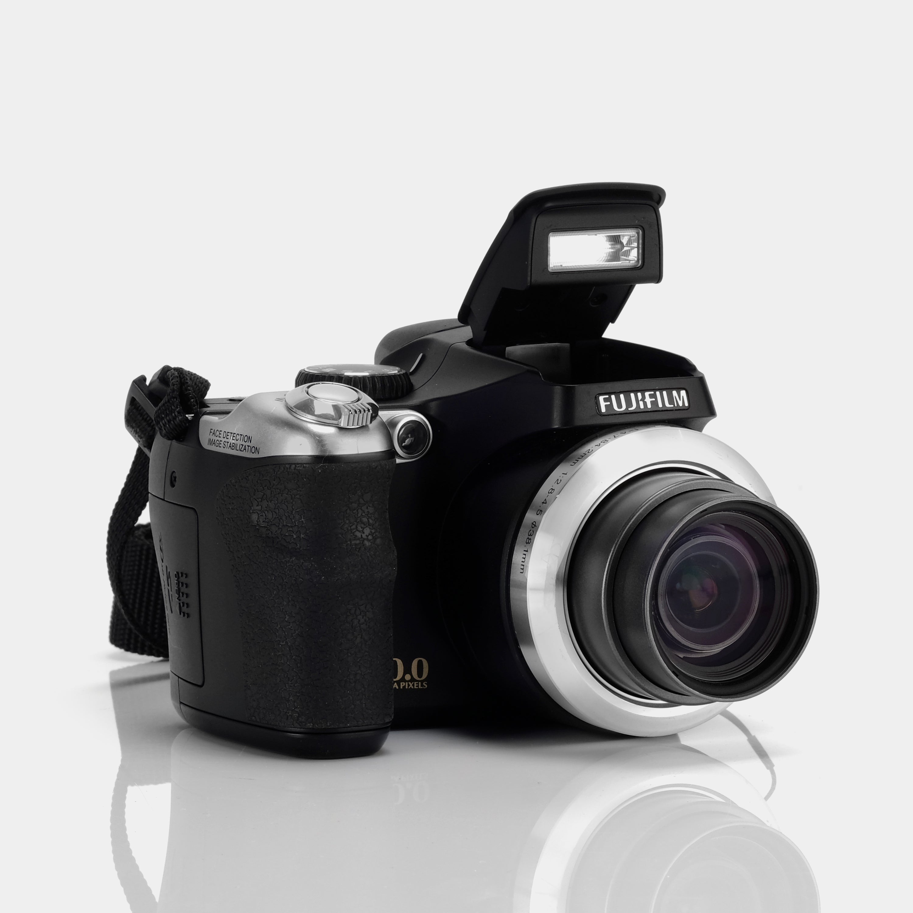 Nebu Tien jaar Bevestigen aan Fujifilm FinePix S8100fd Point and Shoot Digital Camera