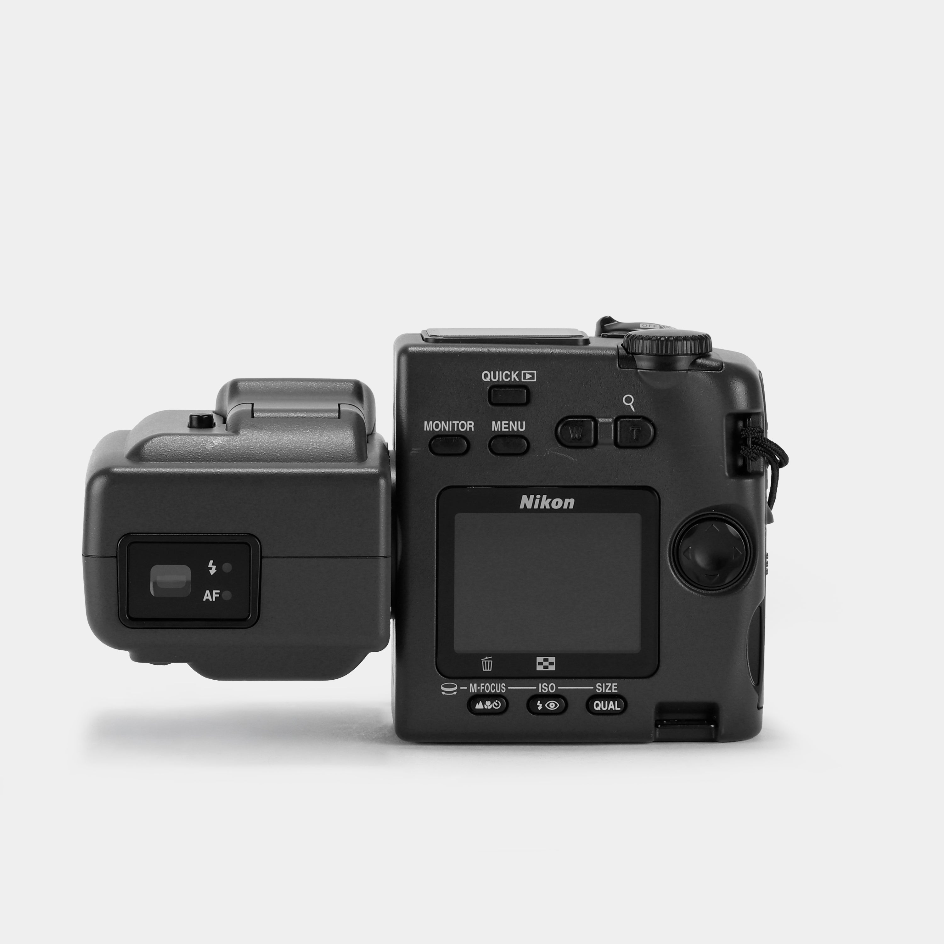 希少☆動作OK Nikon coolpix 995 充電器付き Nikon Coolpix 995 Point & Shoot Digital Camera w/ Battery Charger