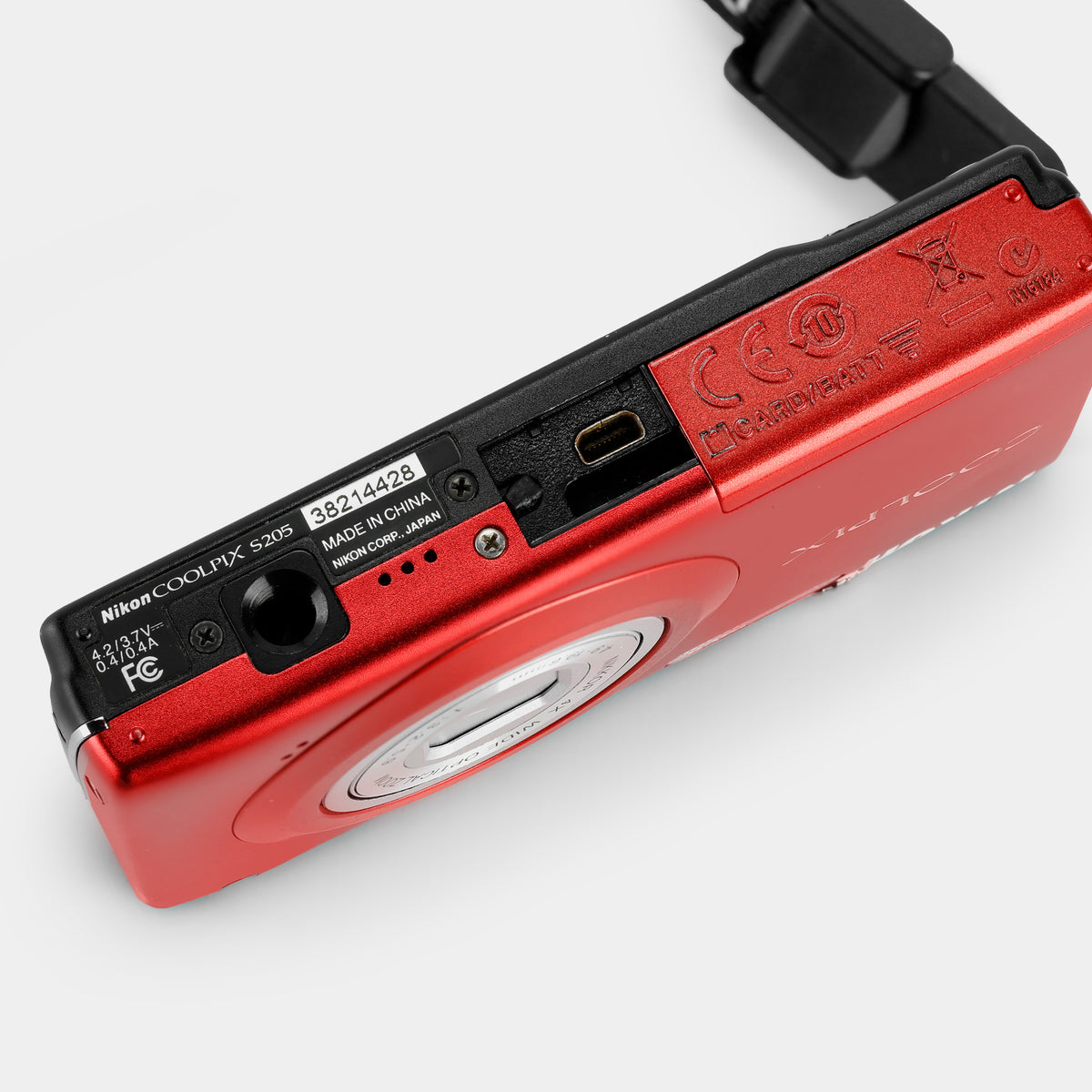 Nikon Coolpix S205 Red Point and Shoot Digital Camera