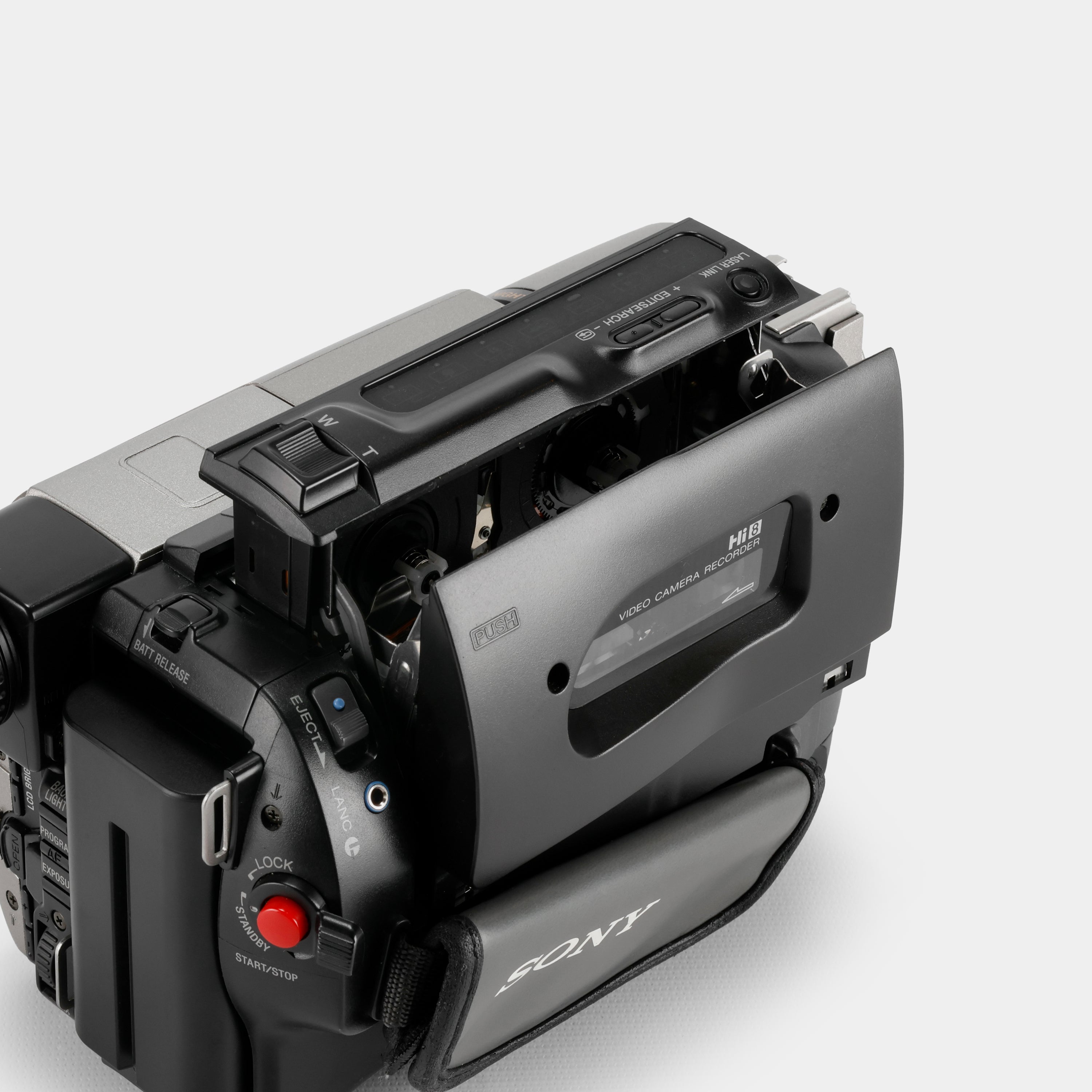 Sony Handycam Vision CCD-TRV615 Hi8 Digital Video Camcorder
