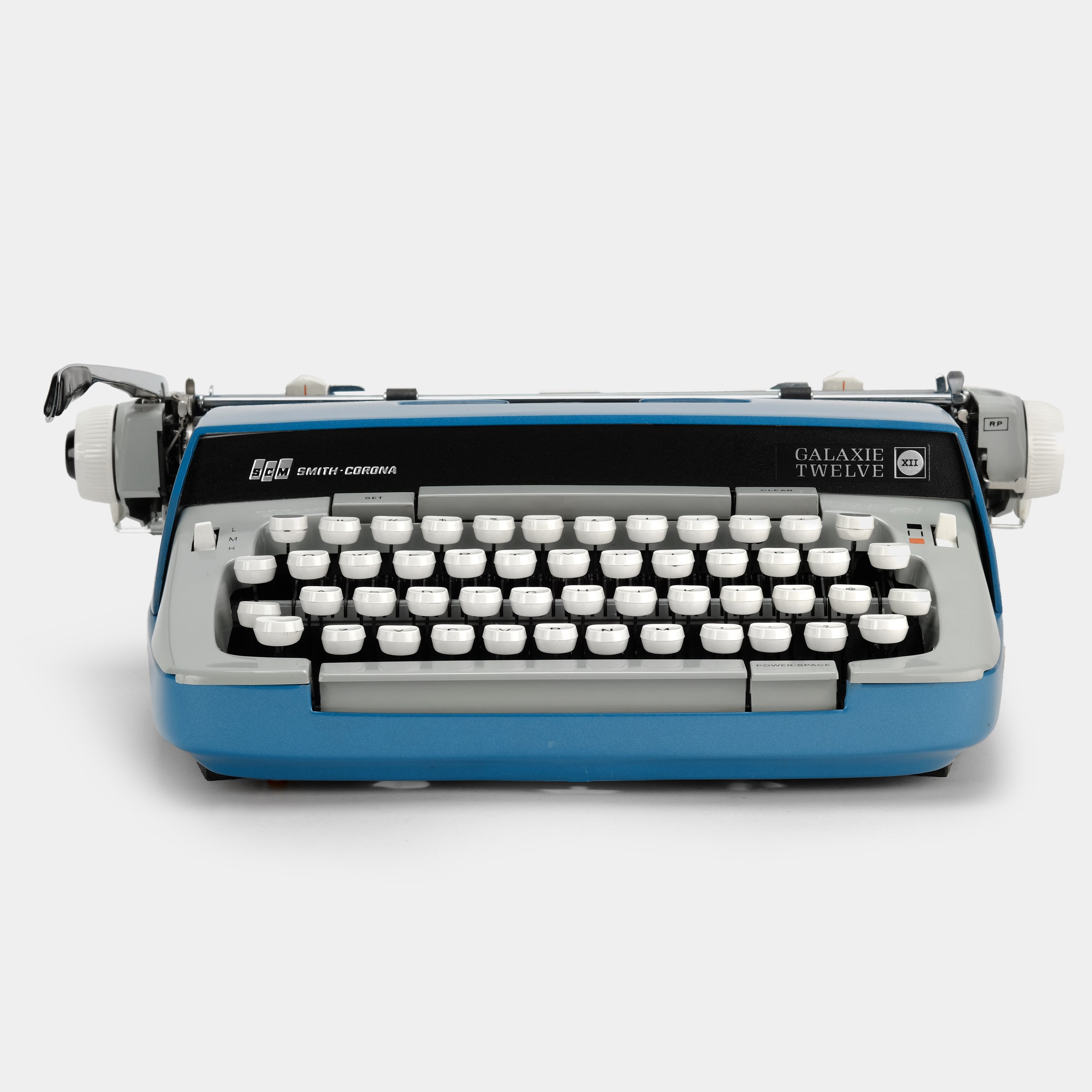 Smith offers corona manual typewriter galaxie 12