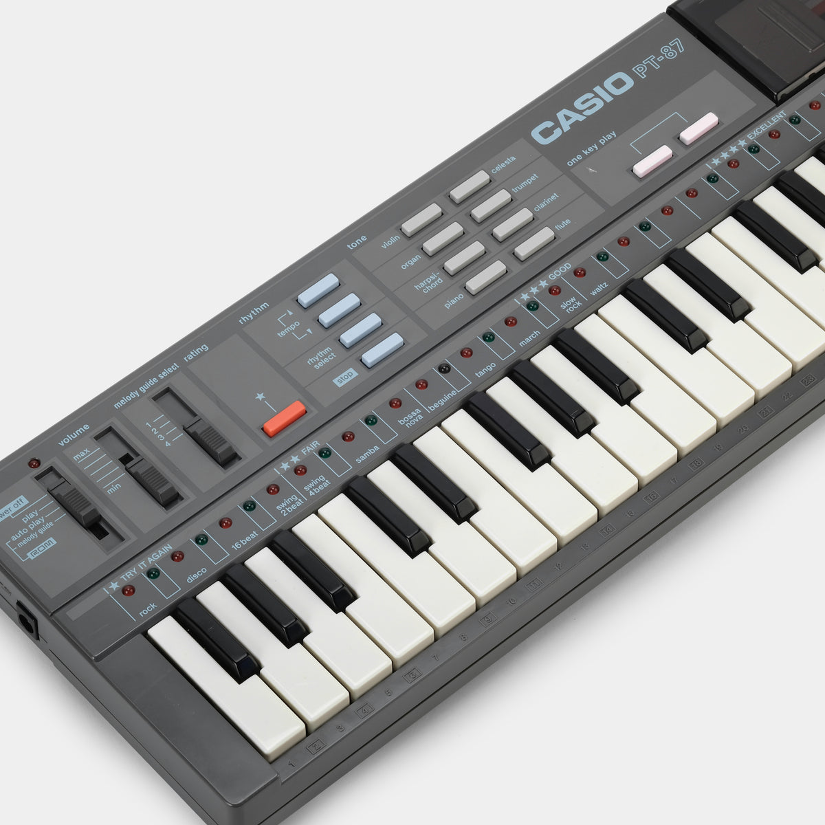Mini Synthasizer Casio PT-87 32-Key Mini Synthesizer