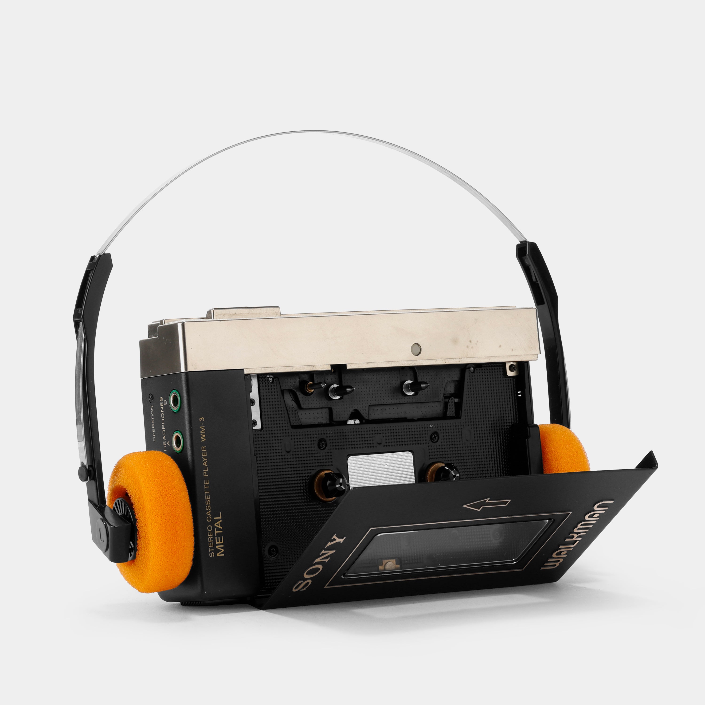 【中古】SONY WALKMAN WM-3 Sony Walkman WM-3 First Gen Cassette Player With Original Leather