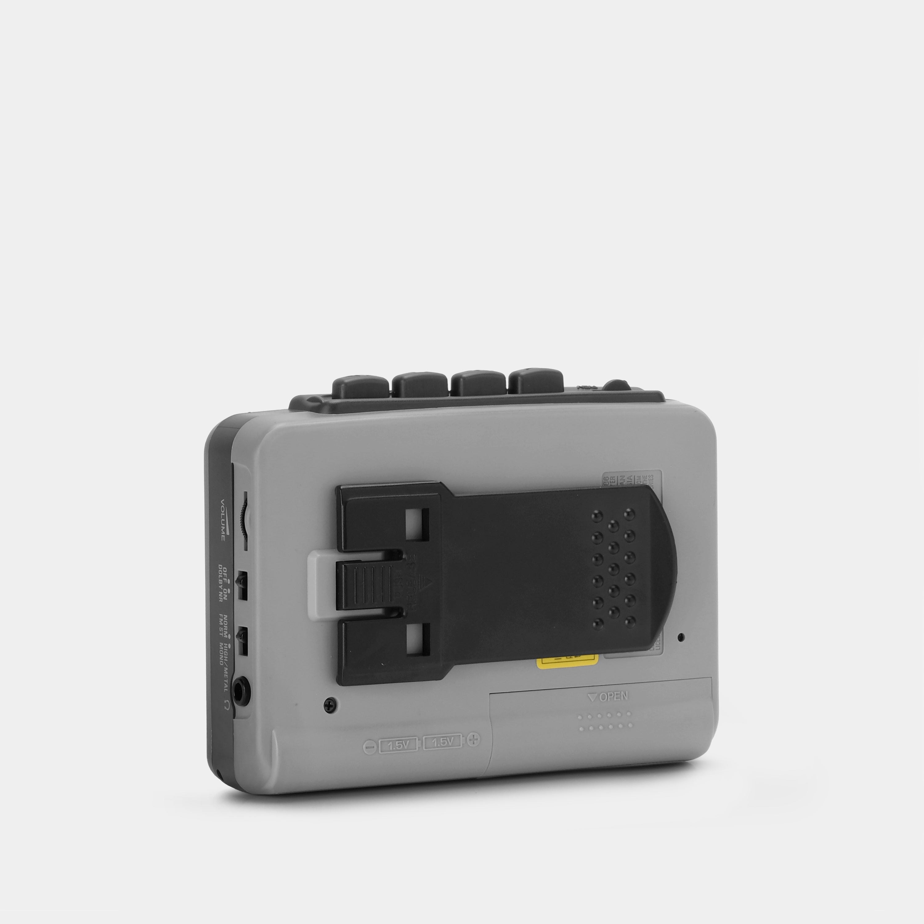 Aiwa HS-TX686 AM/FM Portable Cassette Player